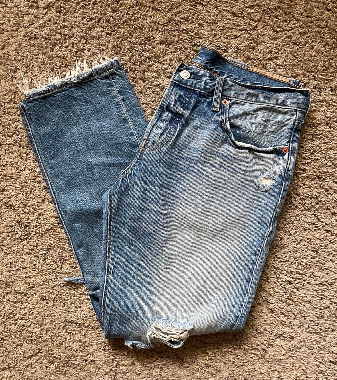 Vintage Levi Stratuss & Co Highwaisted Ripped Medium Wash Mom Jean