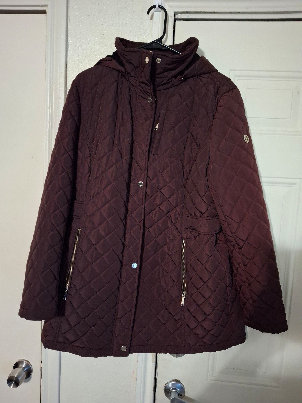 calvin klein maroon women's mid-weight diamond quilted jacket