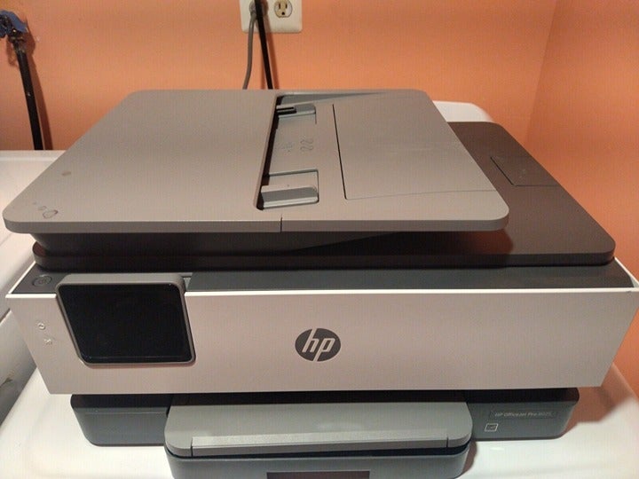 HP OfficeJet Pro 8025 AIO PRINTER POWER TESTED ONLY NO INK !!!For Parts