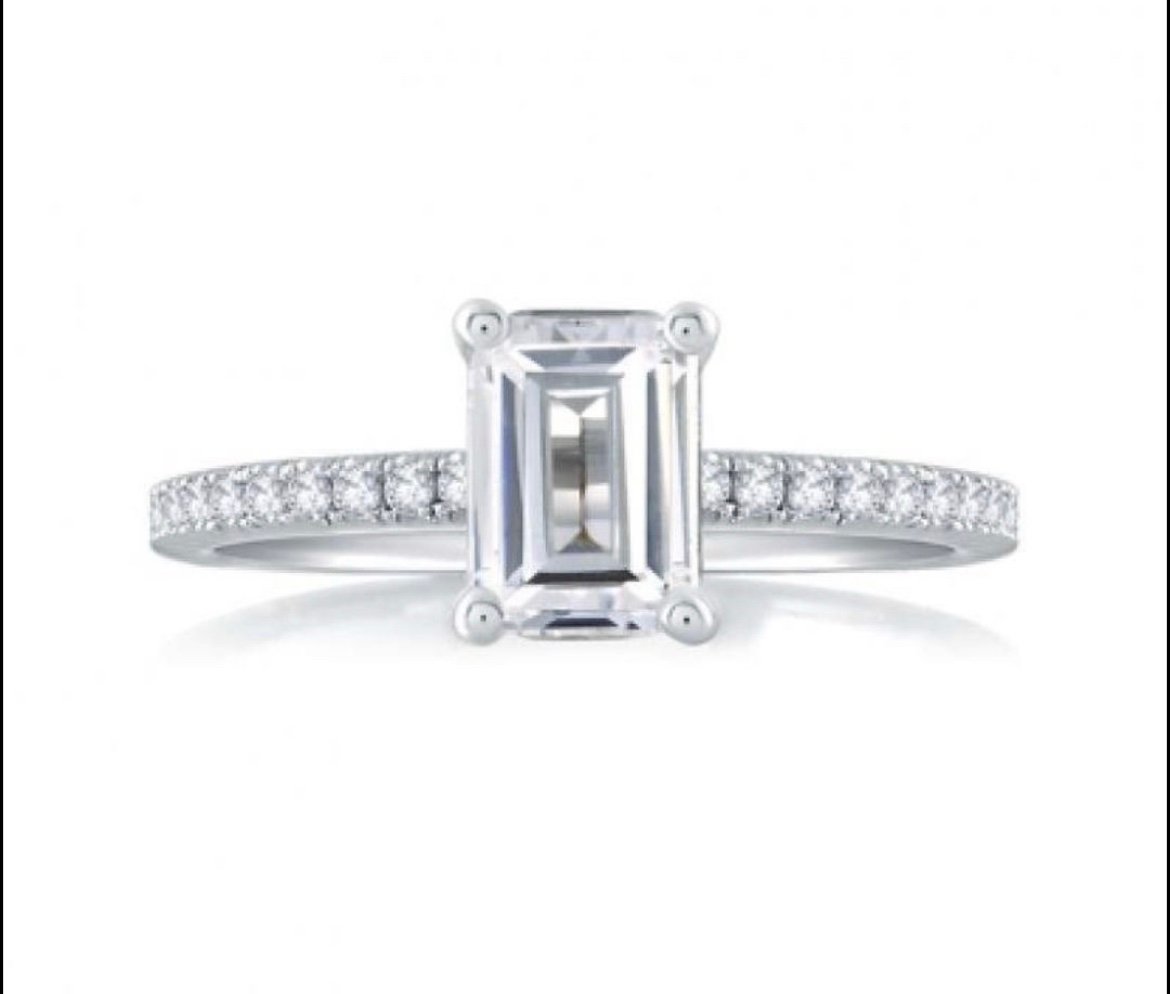 *sale*2CT Emerald cut Genuine moissanite SOLID white gold Engagement Ring size 7