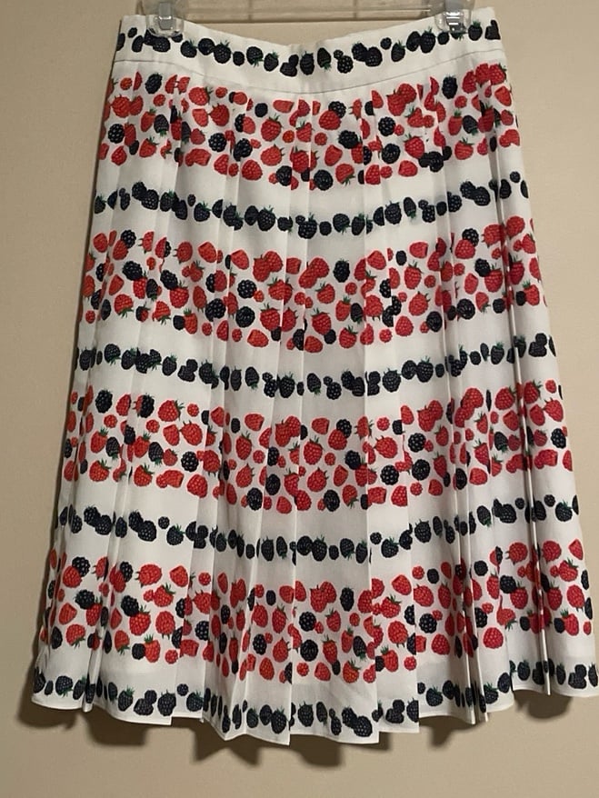 J.Crew Pleated Skirt Fruit Berry Print Novelty Print A-line Size 4