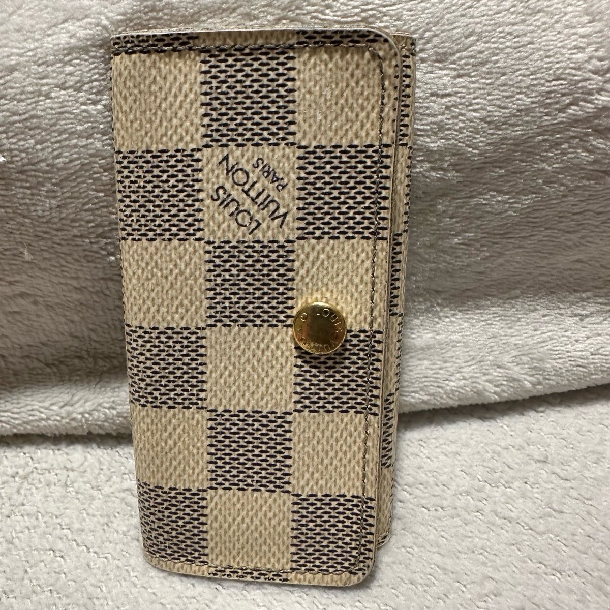 Louis Vuitton key holder