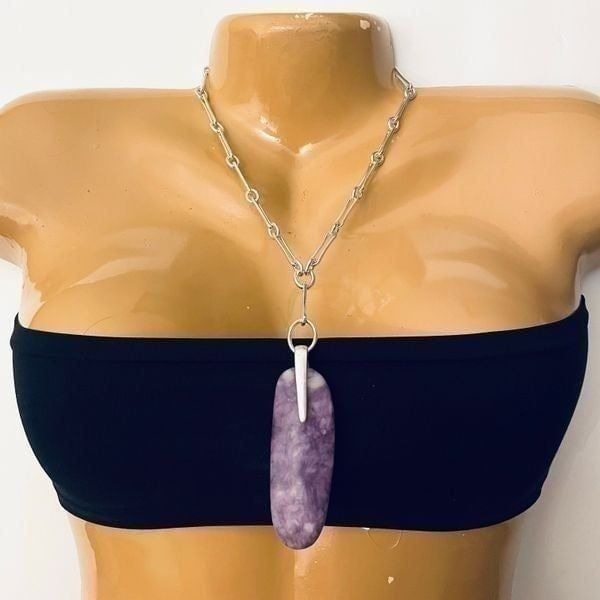 NWT Robert Lee M silver-tone purple amethyst Stone Sculptural Pendant Necklace