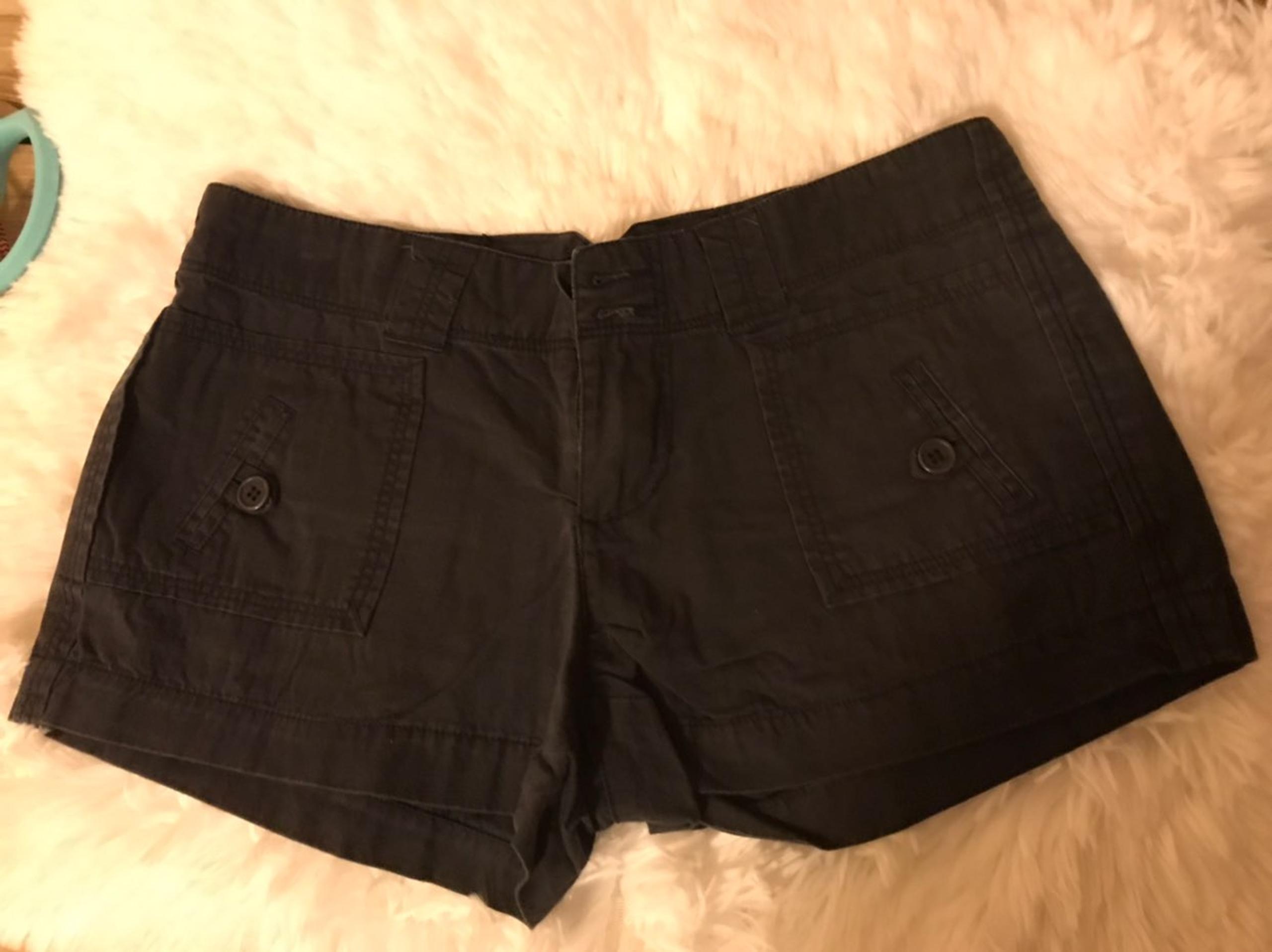 Angel Kiss cargo shorts size 0