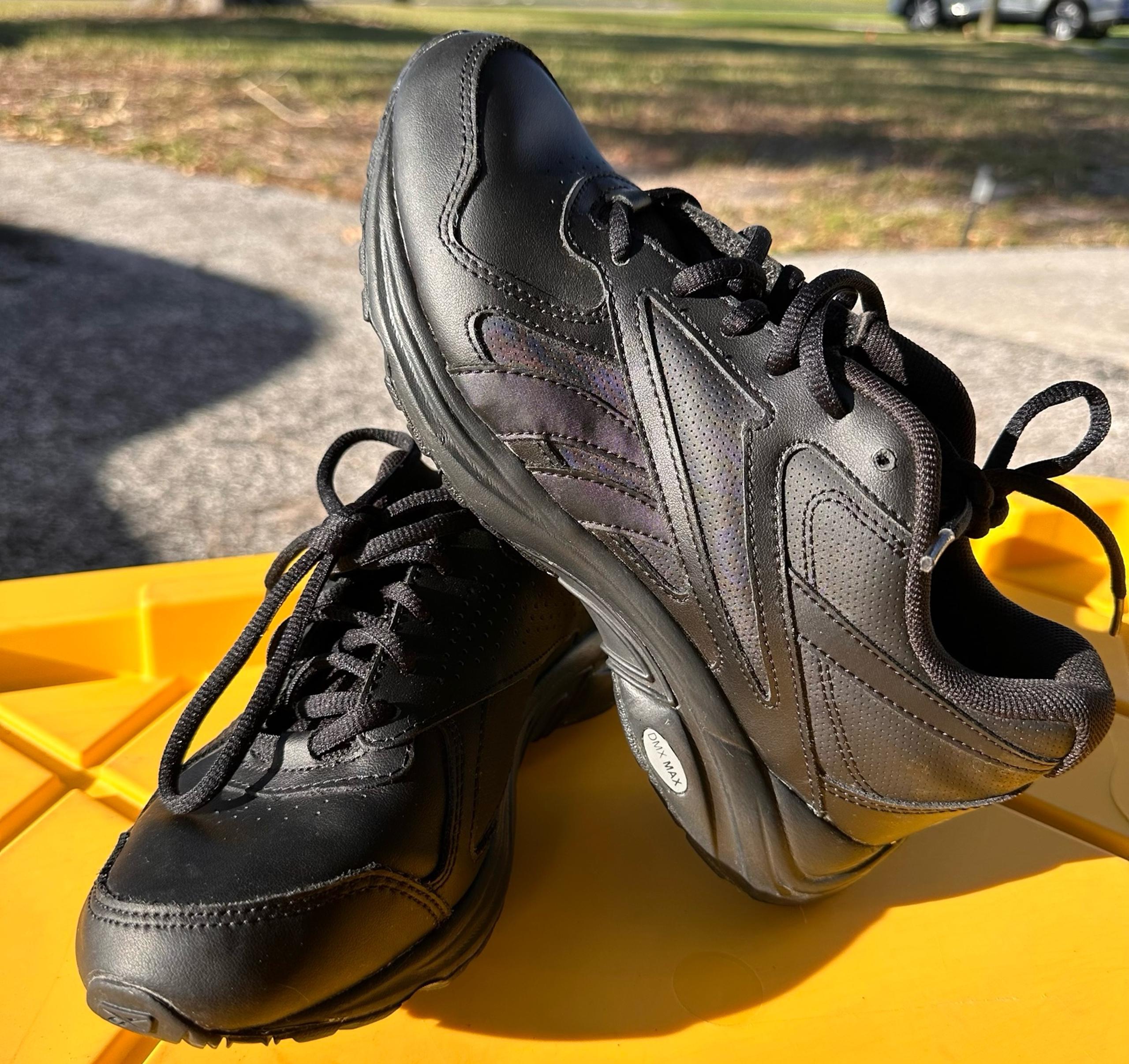 Reebok black DMX MAX shoes woman size 7