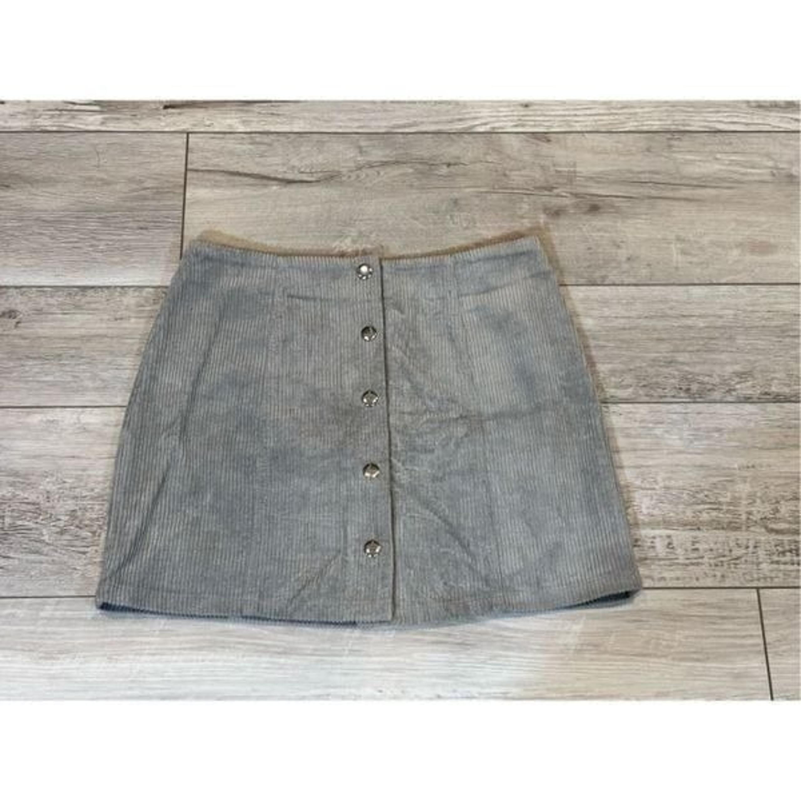 Forever 21 gray corduroy mini skirt size S