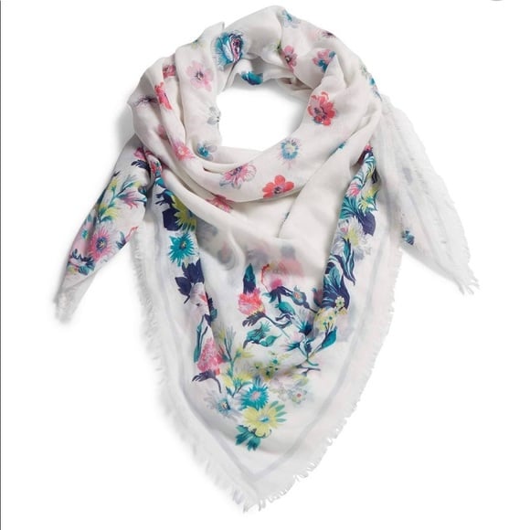 NWT Vera Bradley Garden Grove print square scarf