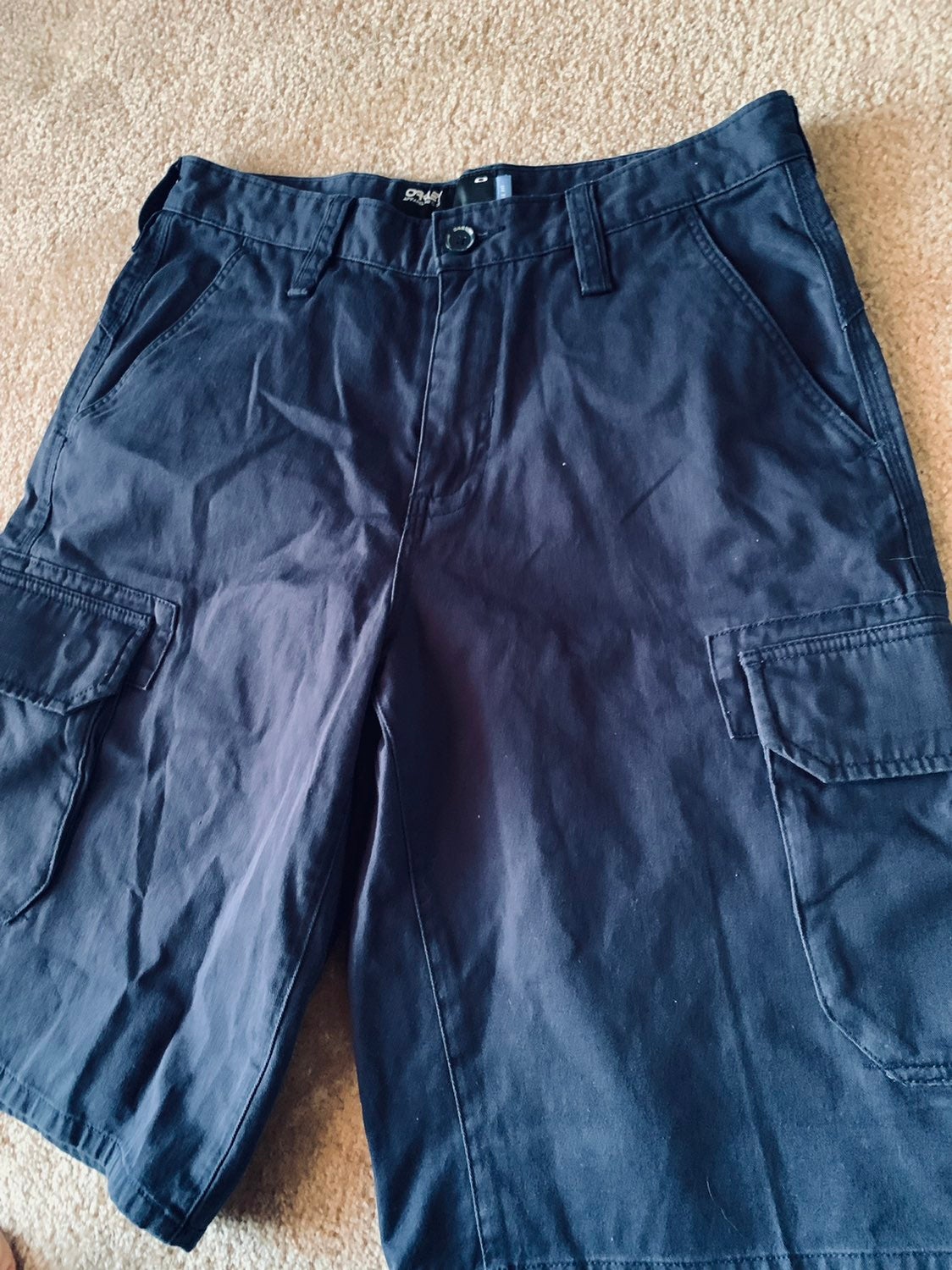 Oakley men cargo shorts navy blue 31