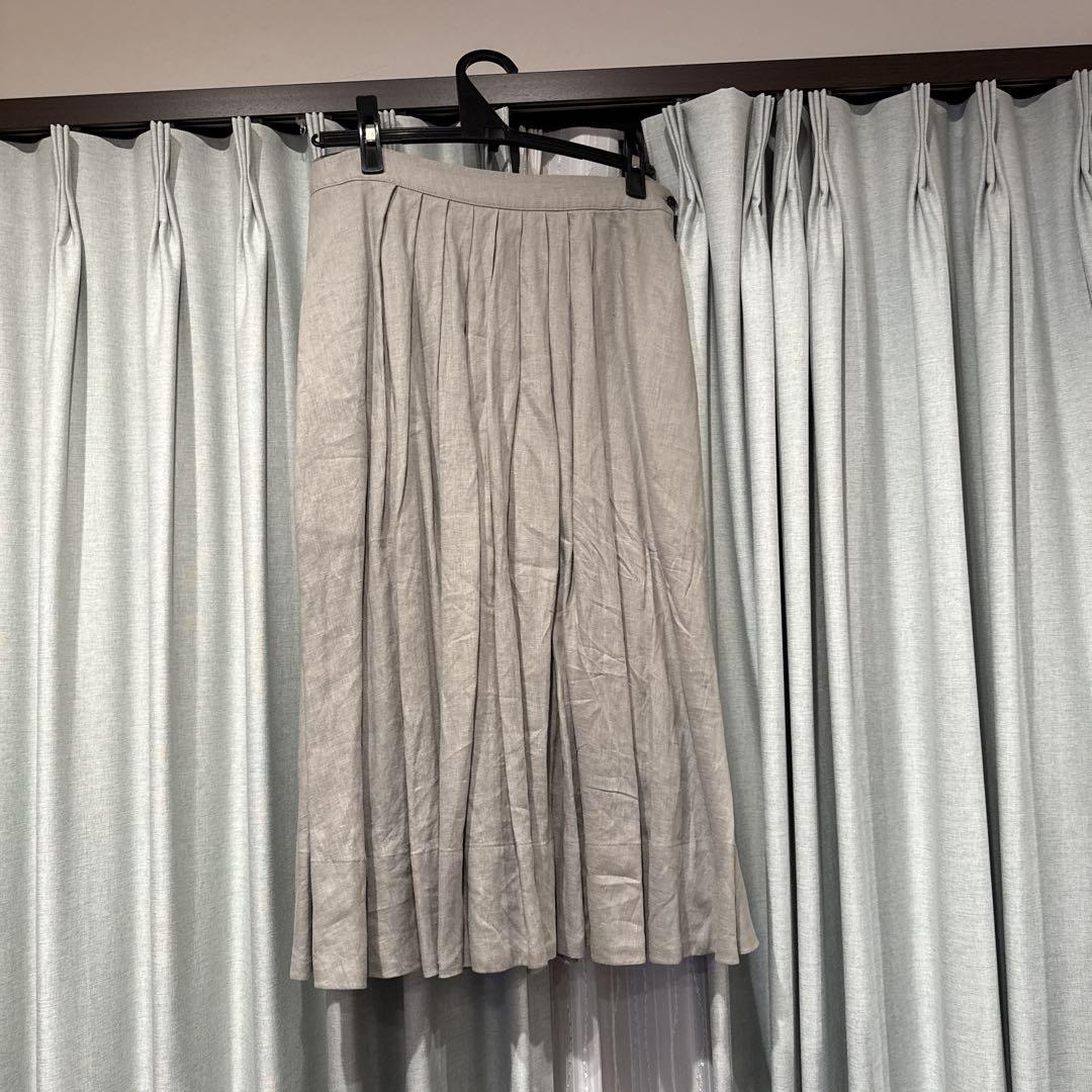 MARGARET HOWELL Gray Pleated Skirt, Size L