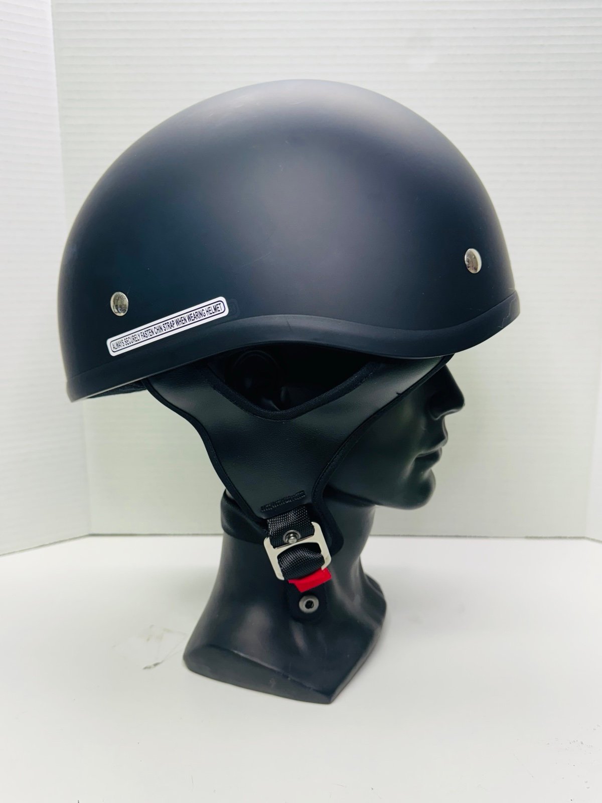 Street & Steel Oakland DOT FMVSS No. 218 Certified MOTORCYCLE HELMET Size S