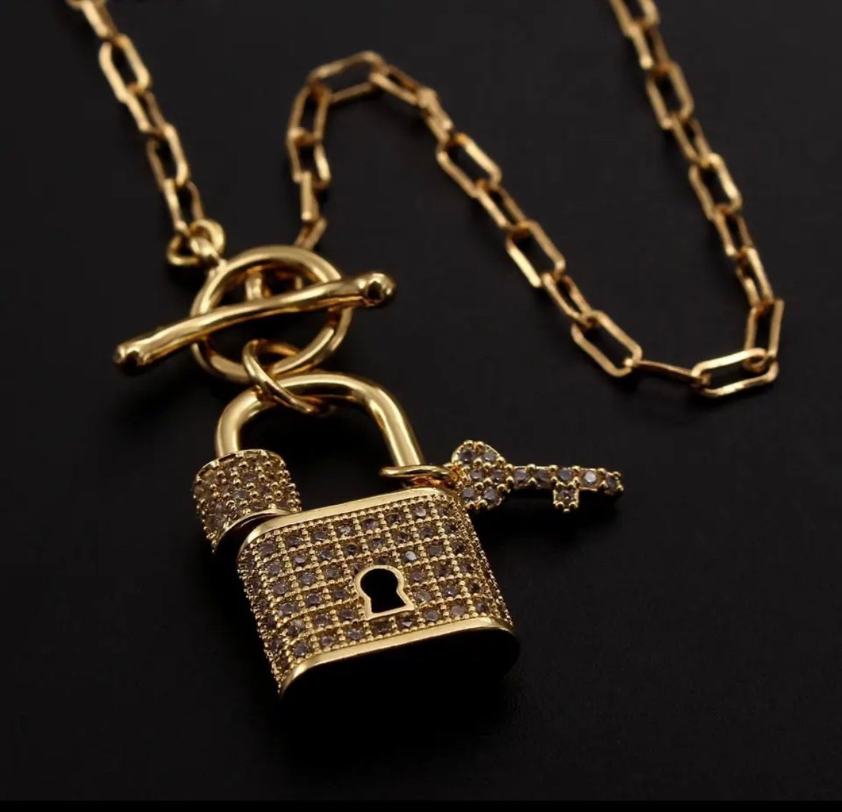 18K Gold Plated Chunky Chain w/ Pave’ Zircon Inlay Lock & Key Statement Necklace