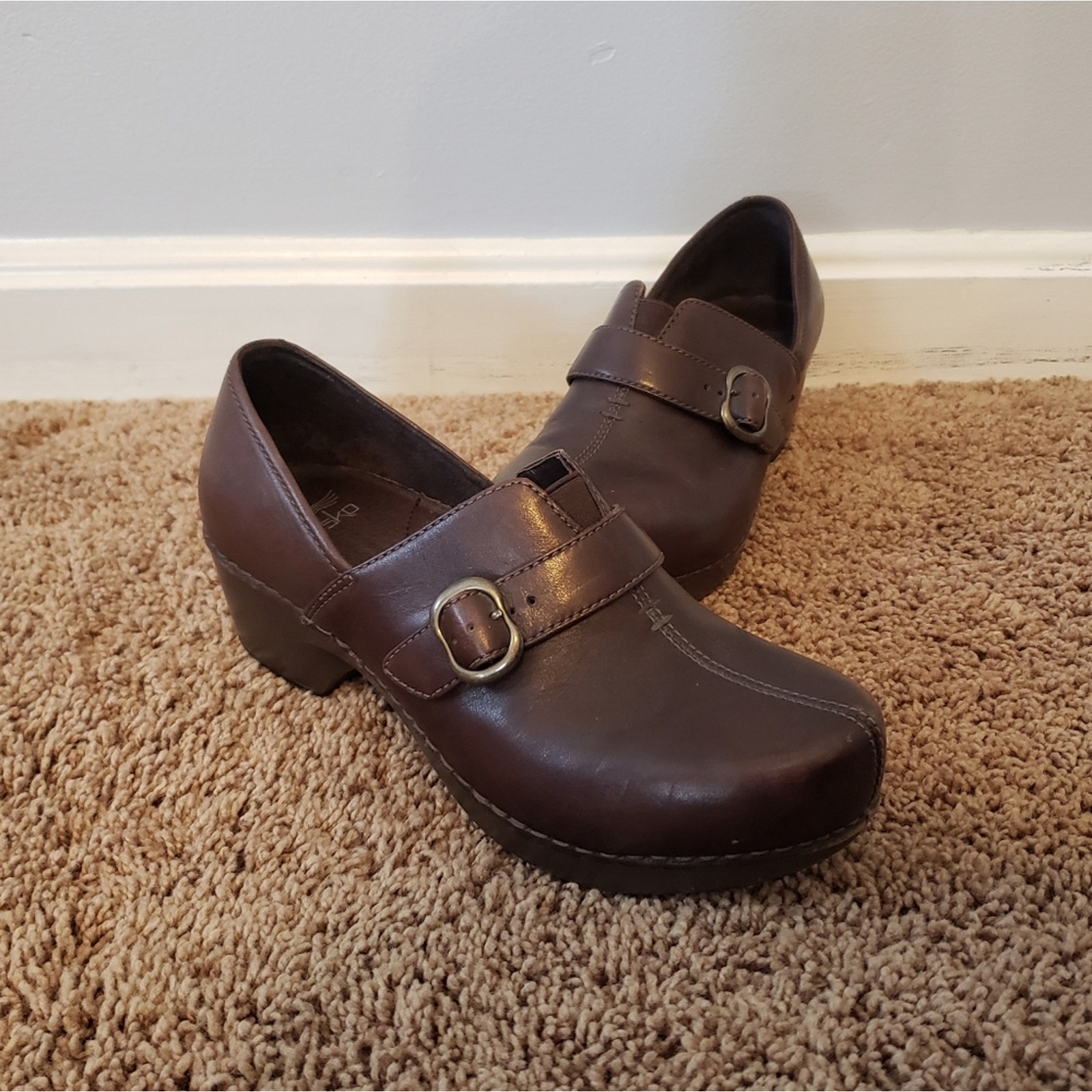 Dansko Tamara heeled clog brown leather slip on comfort shoe 38