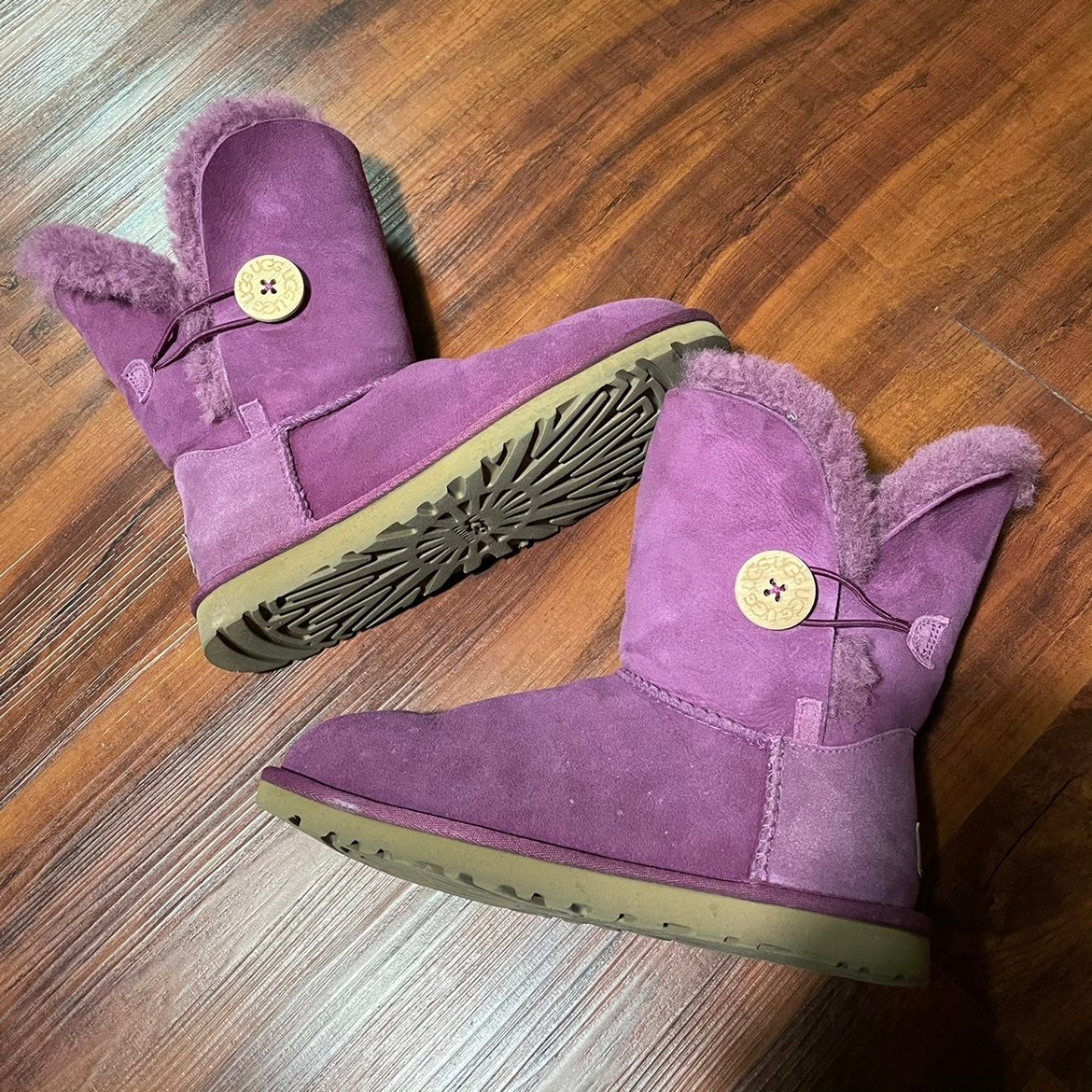 Real UGG BAILEY BUTTON II BOOT purple