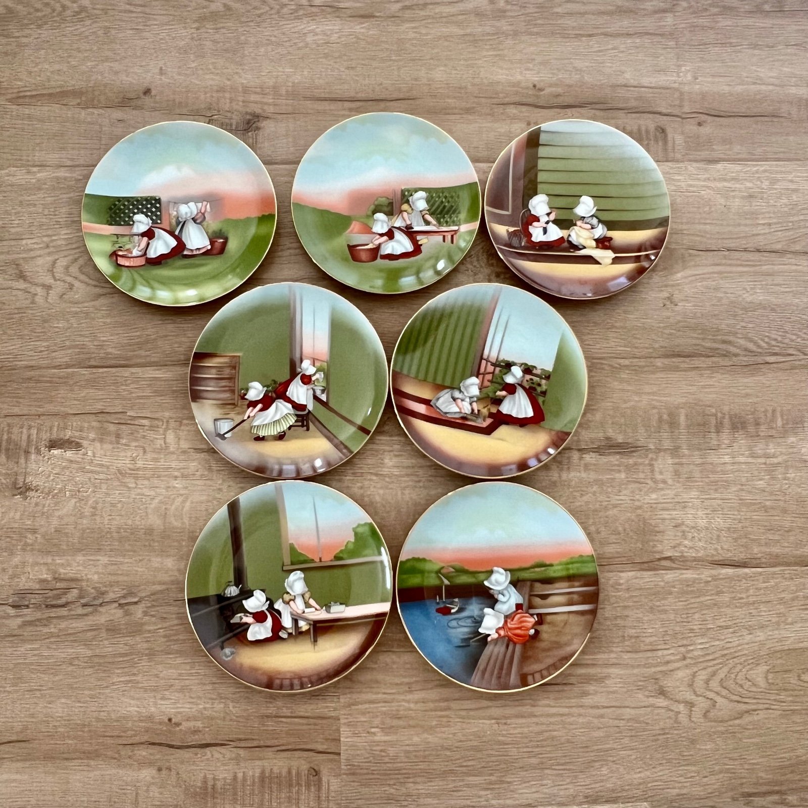 Vintage 1974 Complete Set of 7 Royal Bayreuth Sun-Bonnet Babies 7 days Plates LE