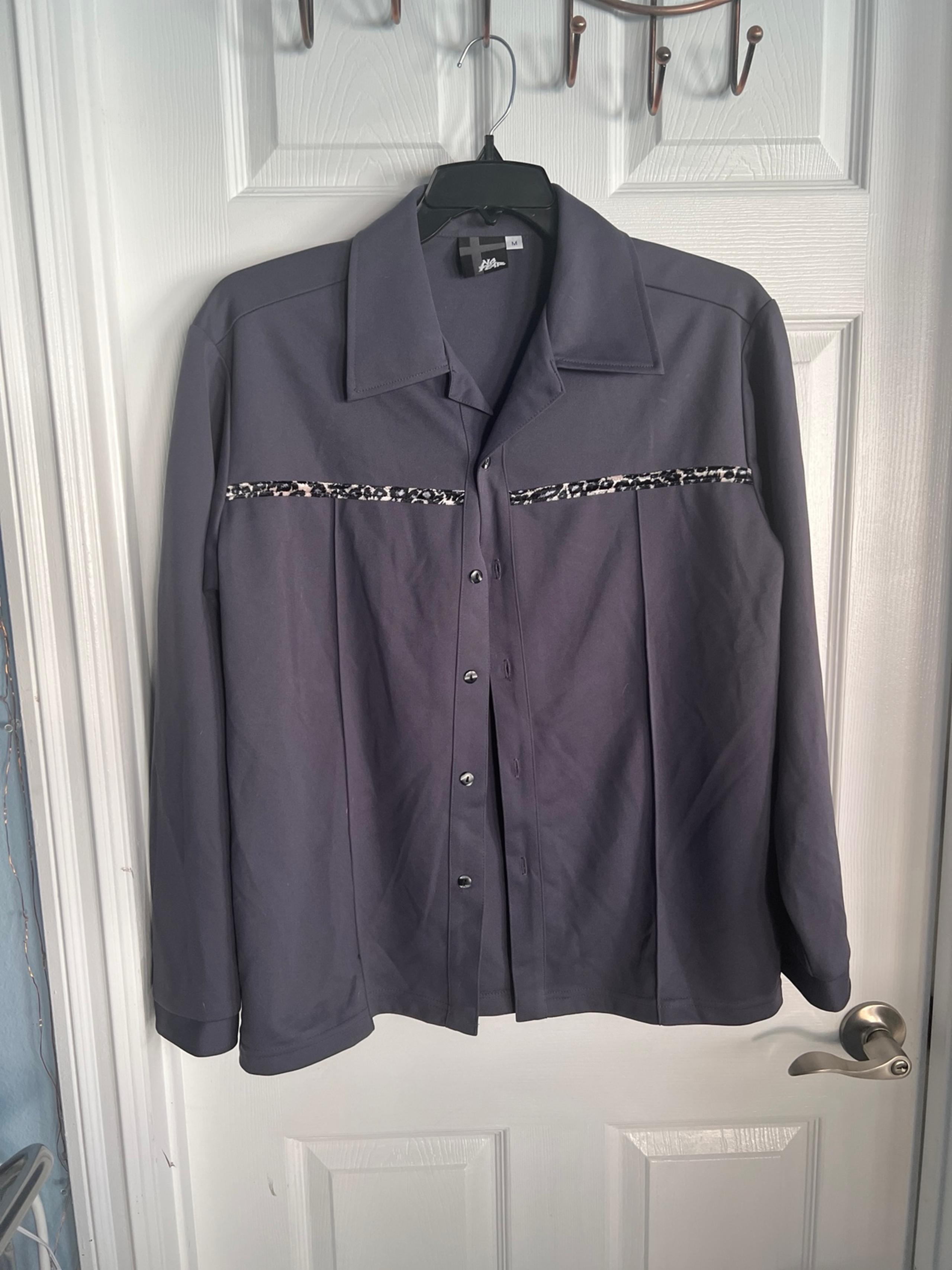 Men’s shirt, grey color size medium