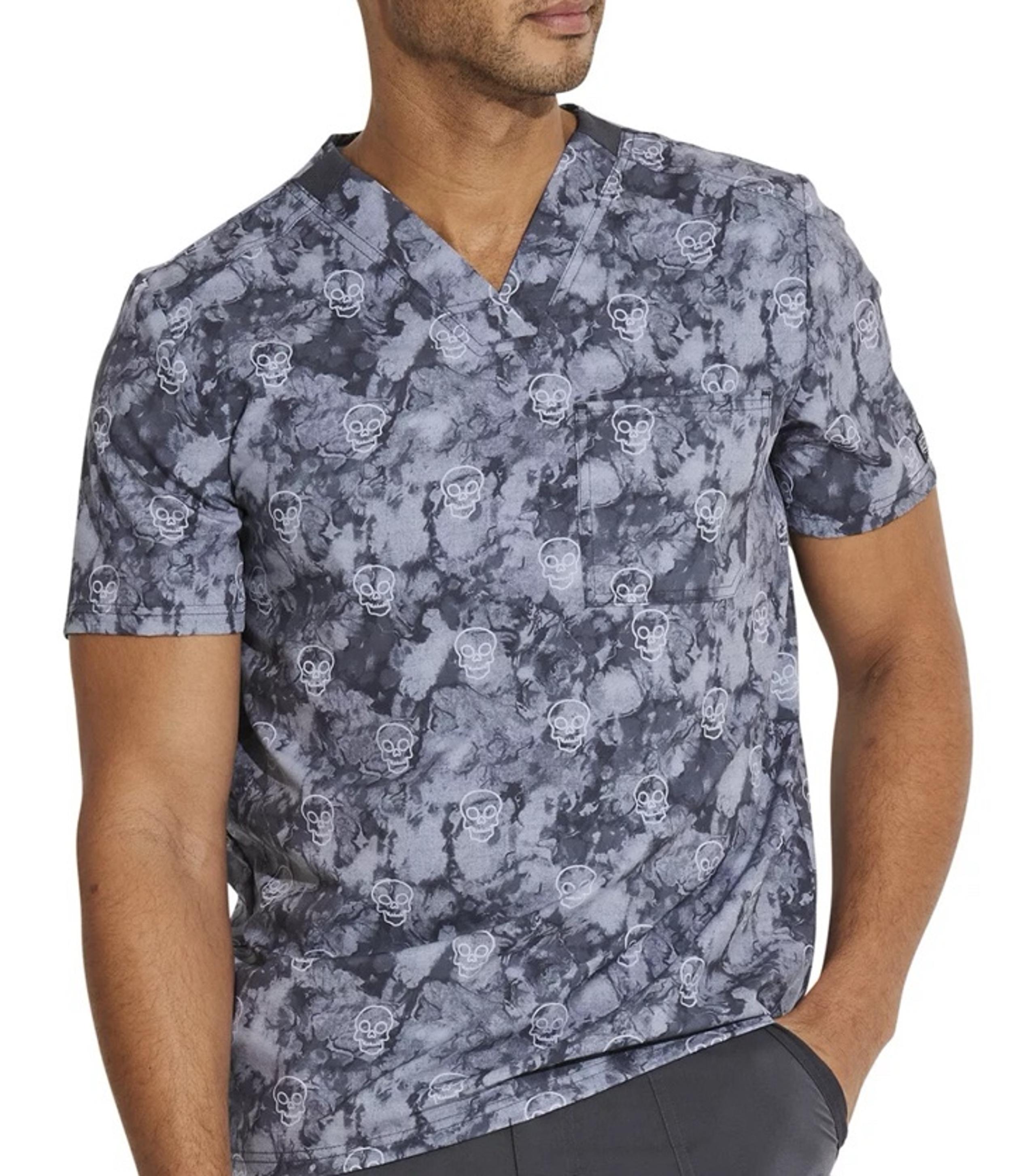 NWT Scrub Top Spooky Shadows Men’s 5XL Pewter Gray Skull Print Scrubs X-ray Tech