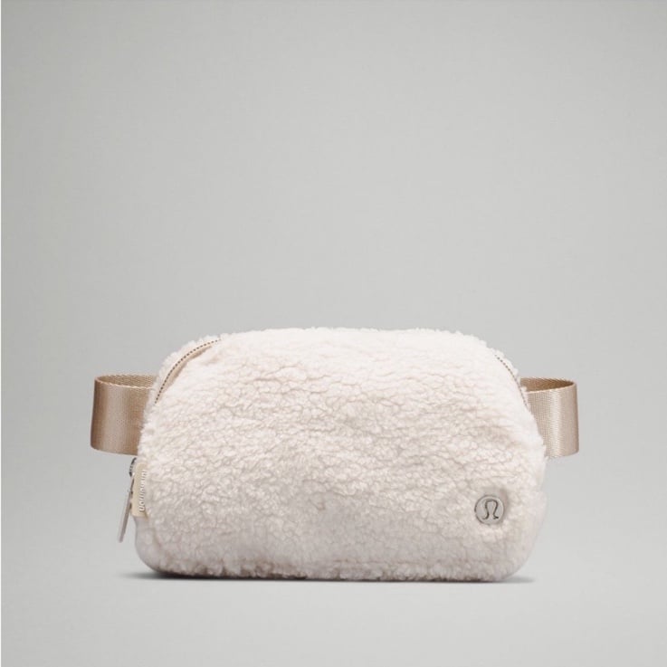 NWT LULULEMON - Everywhere Fleece Belt Bag L1