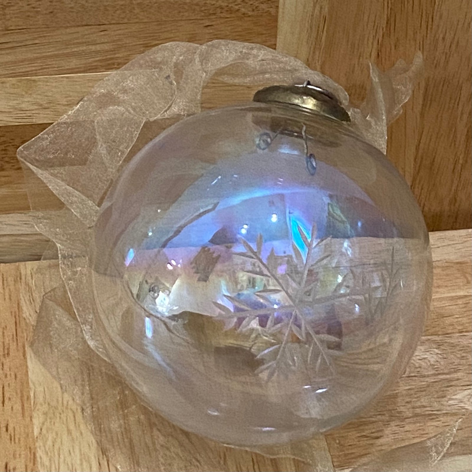 Vintage Kugel Style Large Iridescent White Ball Glass Etched Snowflakes Ornament