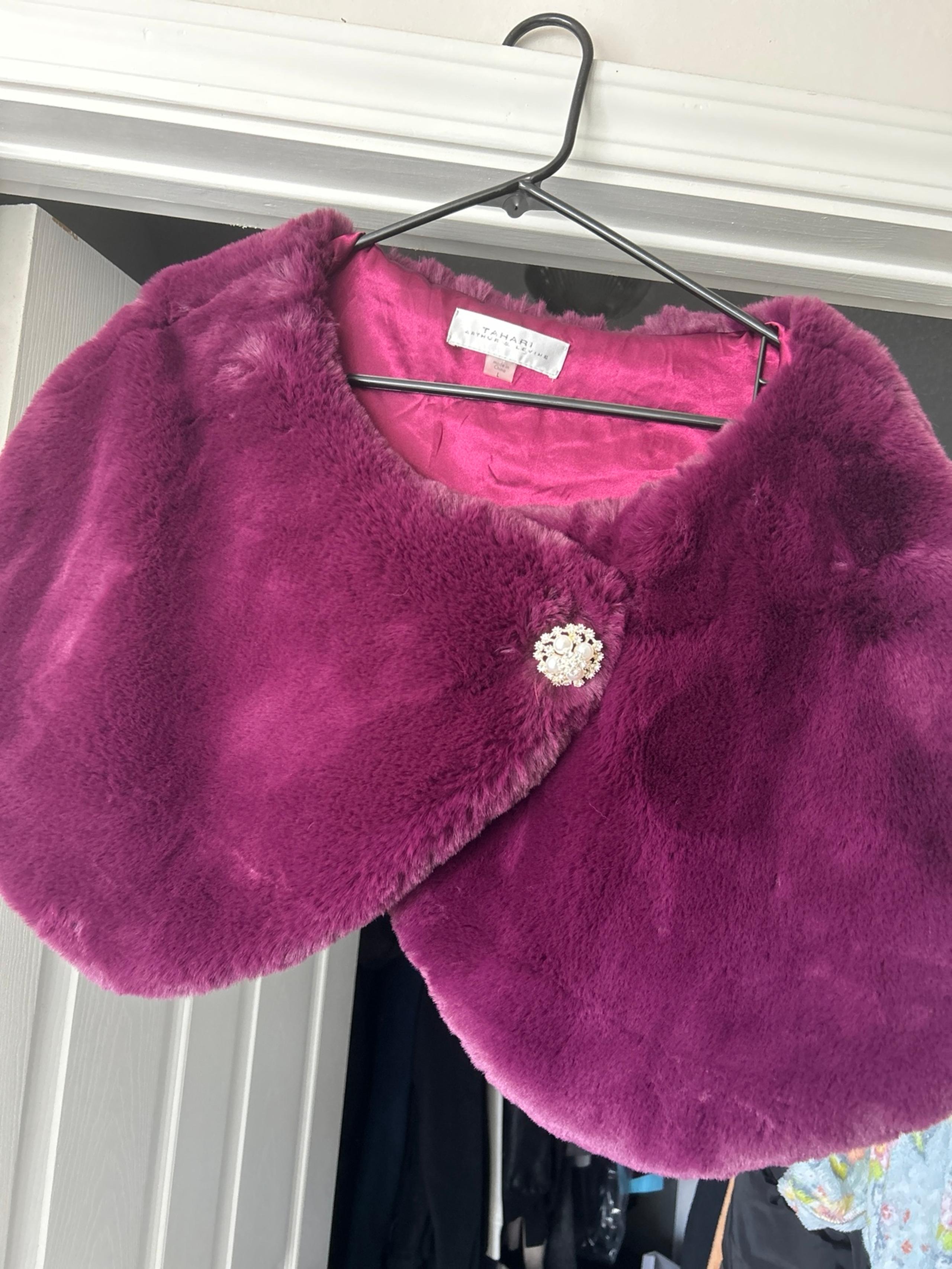 tahari purple faux fur capelet shawl