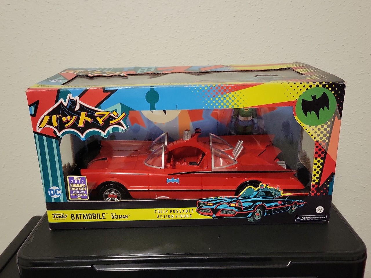 Funko 2017 summer convention japanese green batman with red batmobile