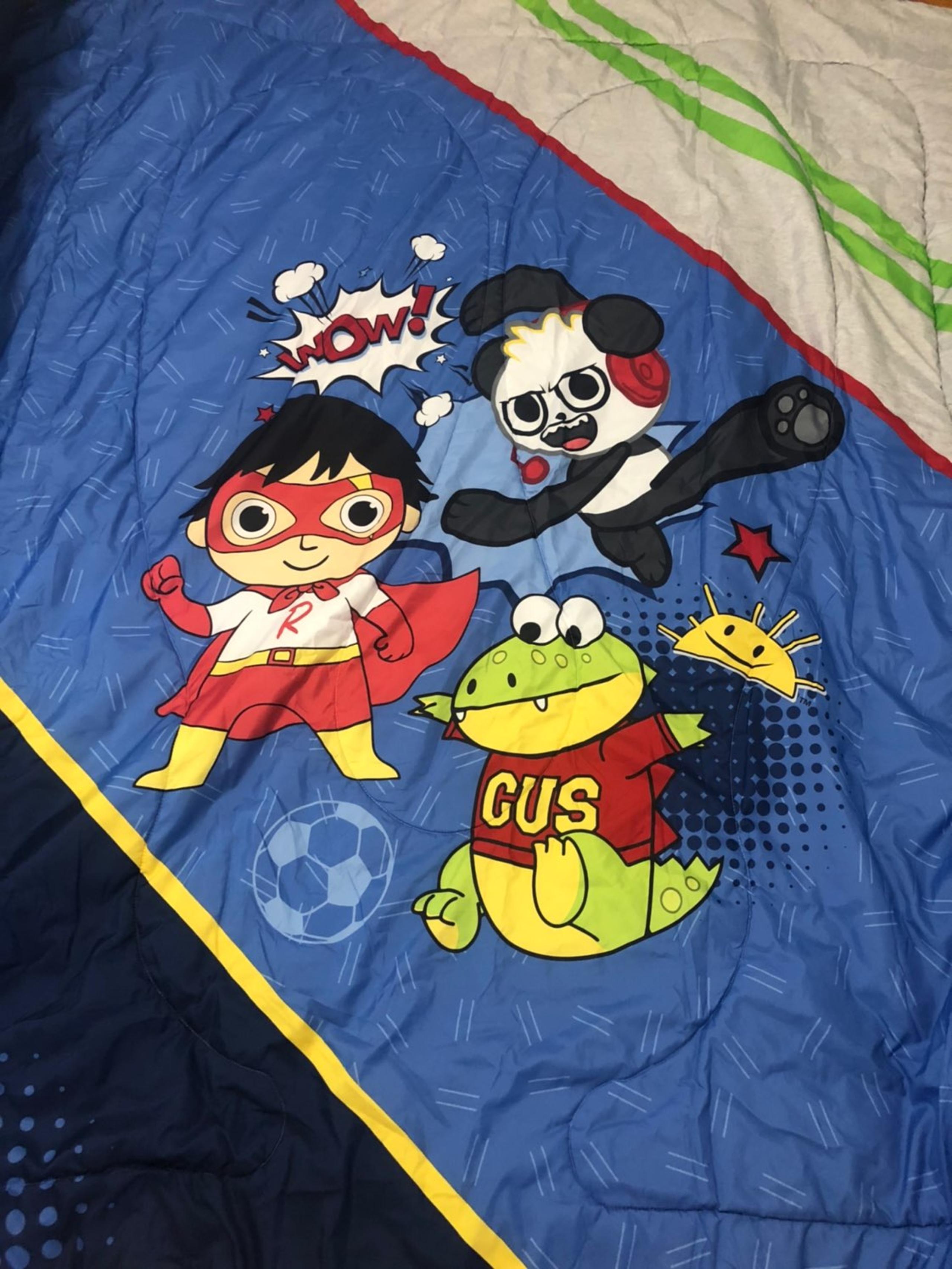 Euc Ryans world comforter