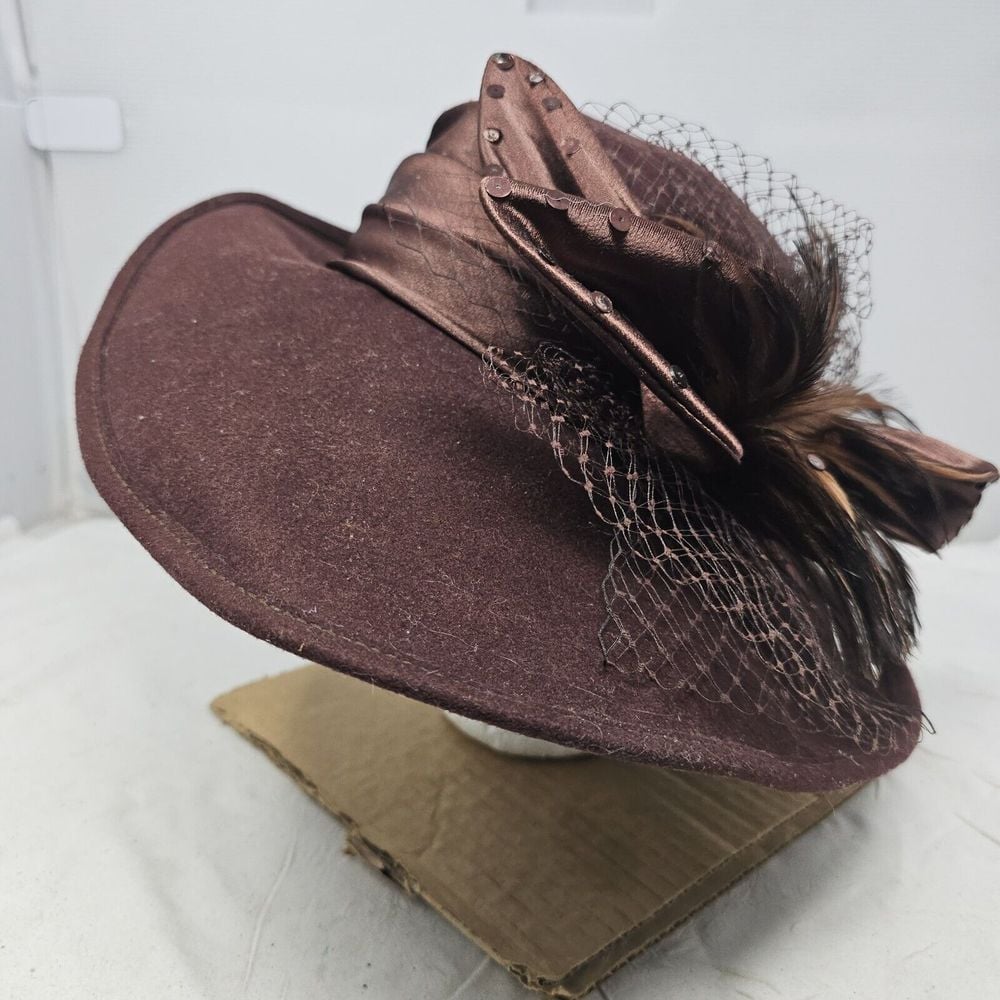 Vintage Womens Church Dress Hat Dirk Plum With Fur Finish D's 100% Wool