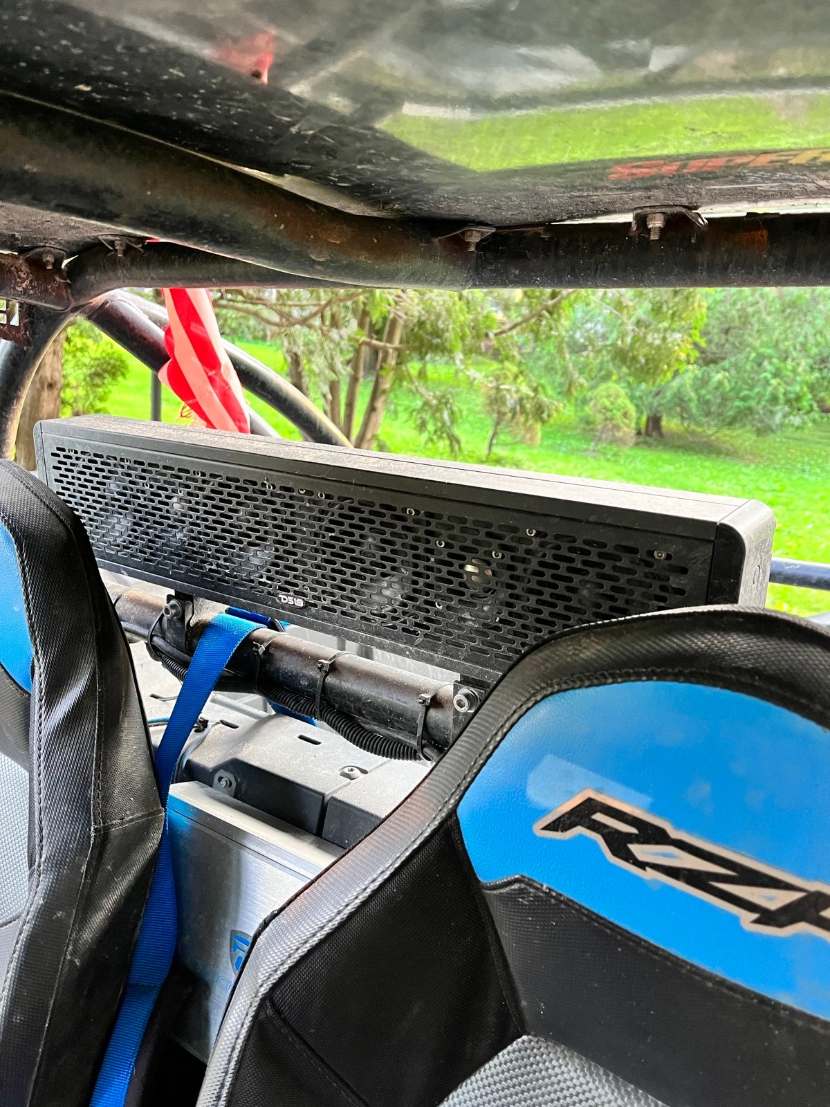 Utv sound bar ds18