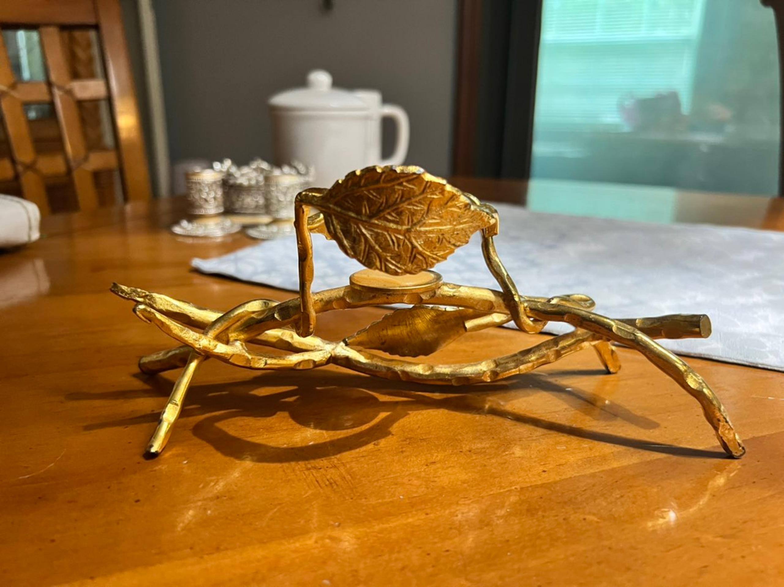 Gold leaf candle holder