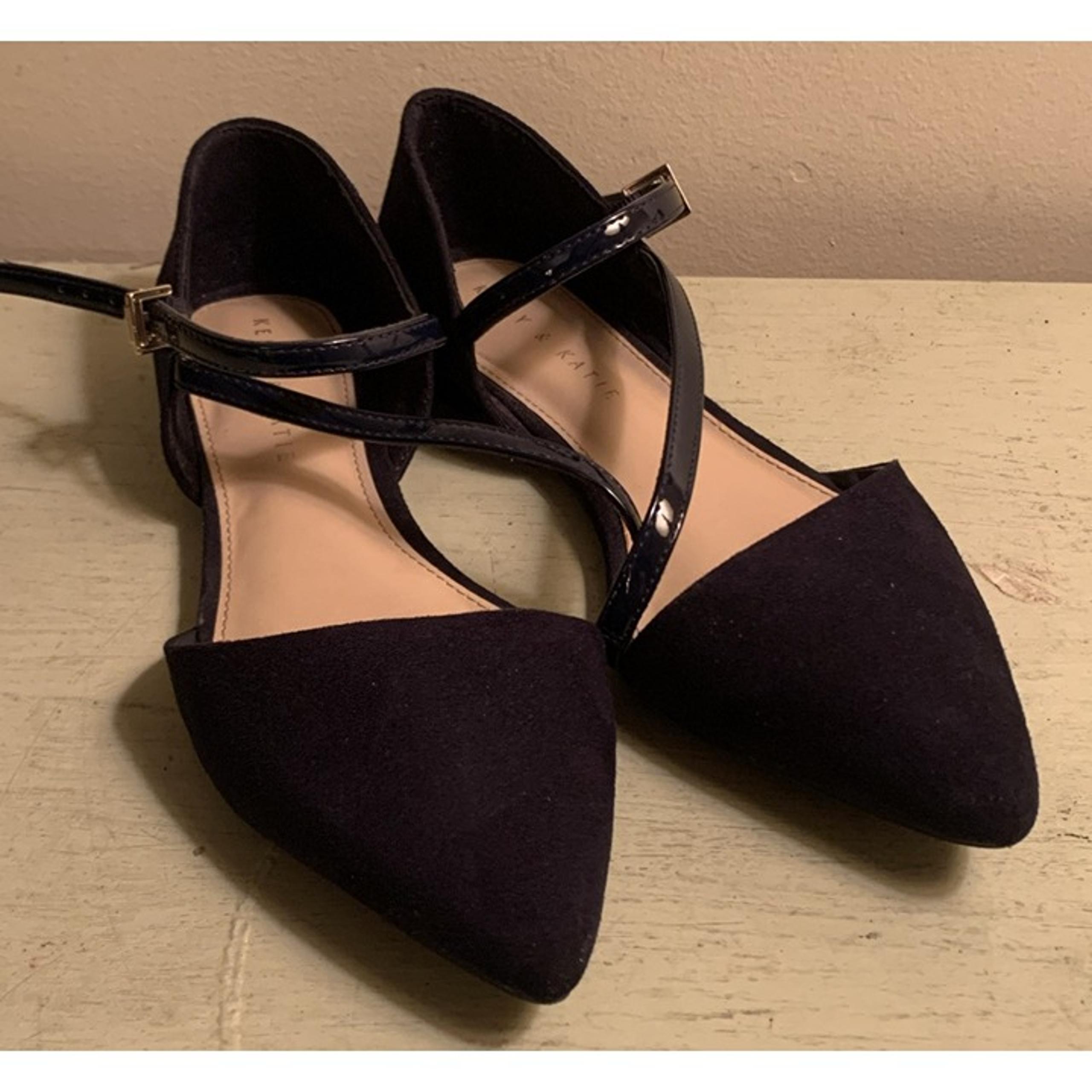 Kelly & Katie Women's Strap Pointed Toe Flats 7 Navy Suede Shoes