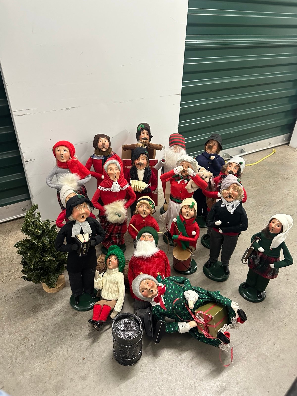 Vintage 90s Byers Choice LTD The Carolers Christmas decor
