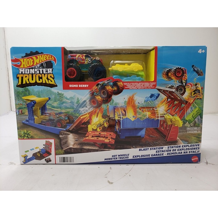 Hot Wheels Monster Truck Blast Station Playset Explode Demo Derby Crushable Cars