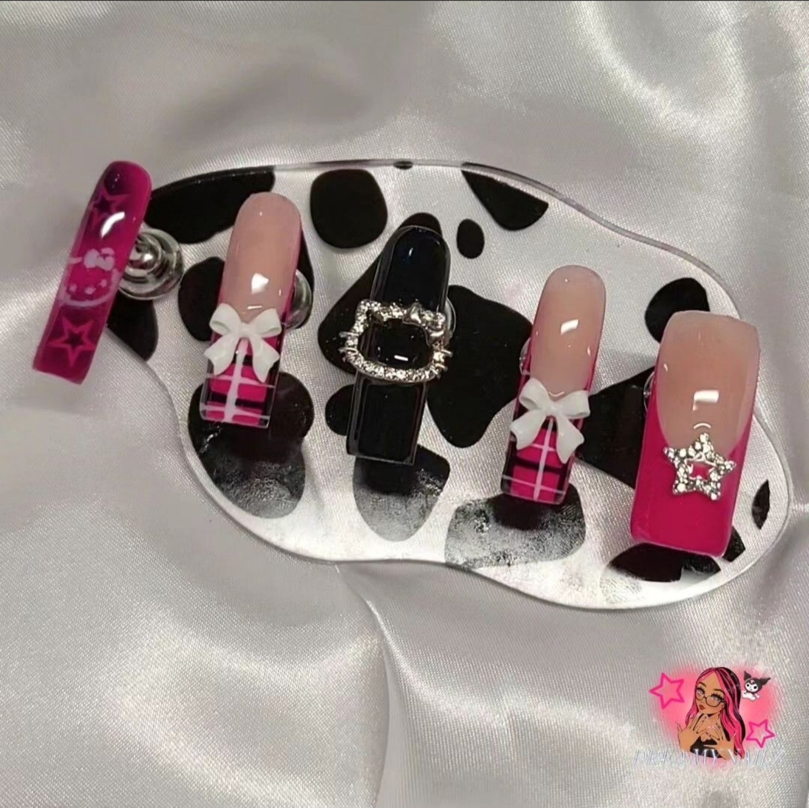 Hello Kitty press on nails