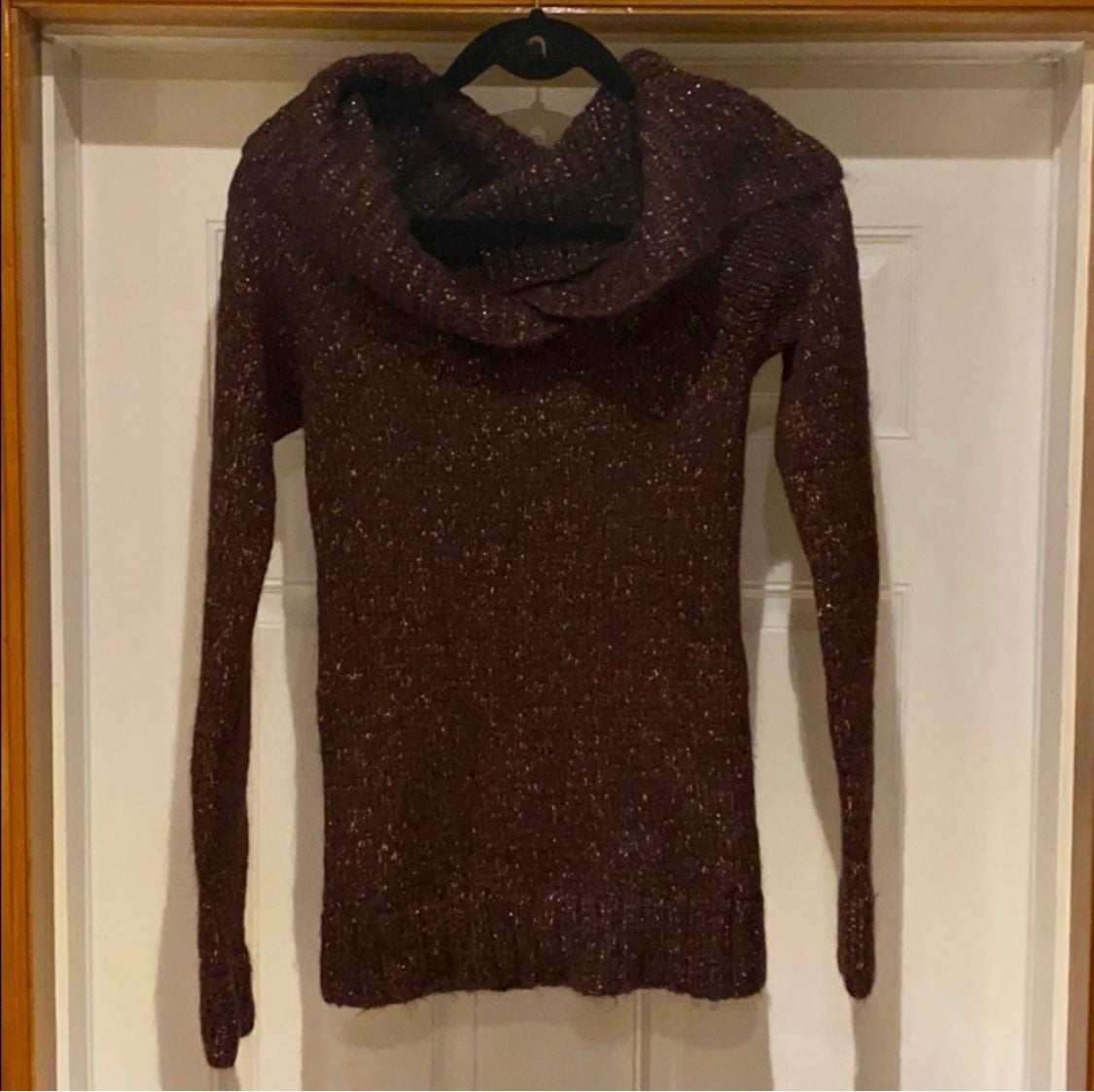 GUESS Sweater
