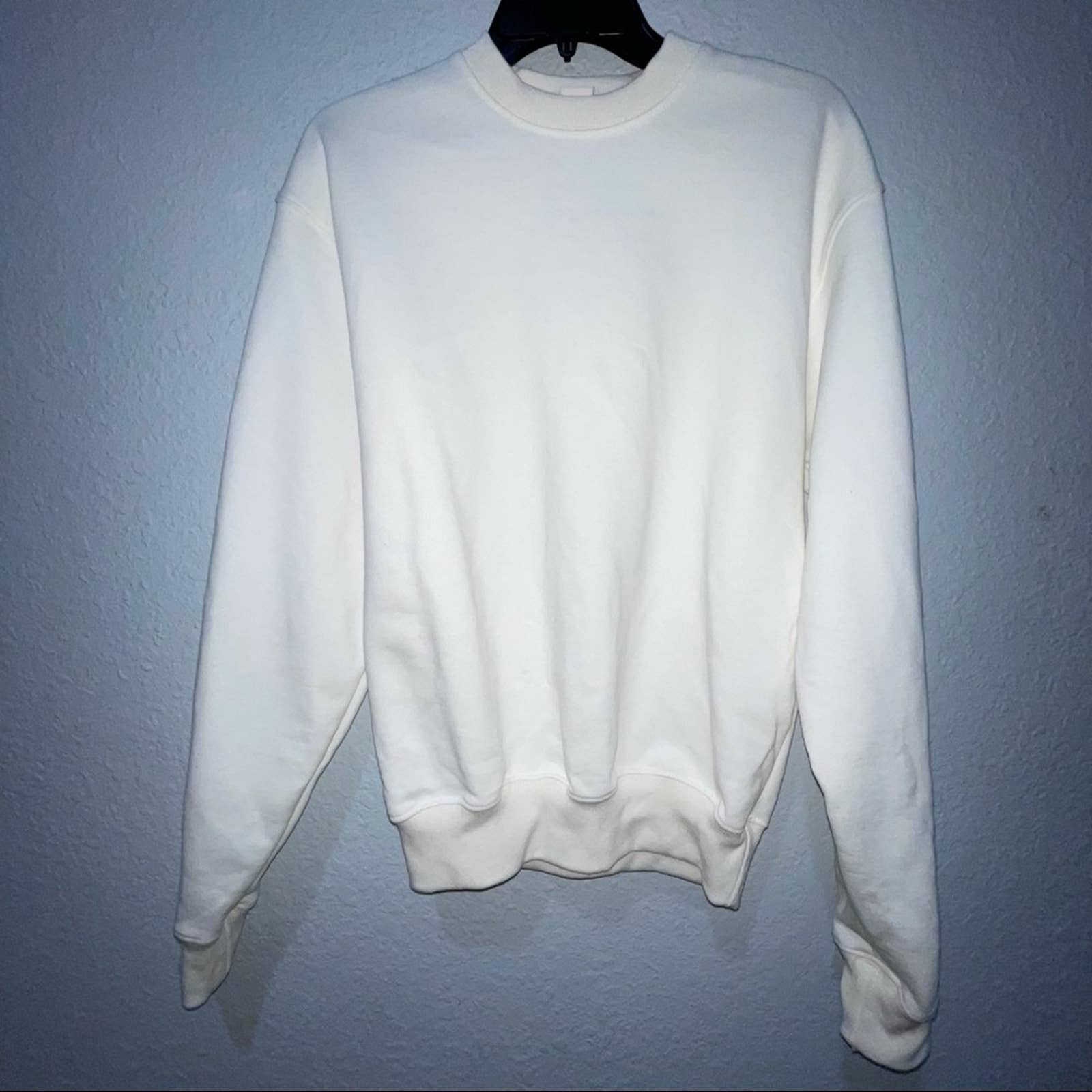 NWOT Sporty & Rich Basic Crewneck hotsell Sweatshirt Size XS 100% Cotton in Off White