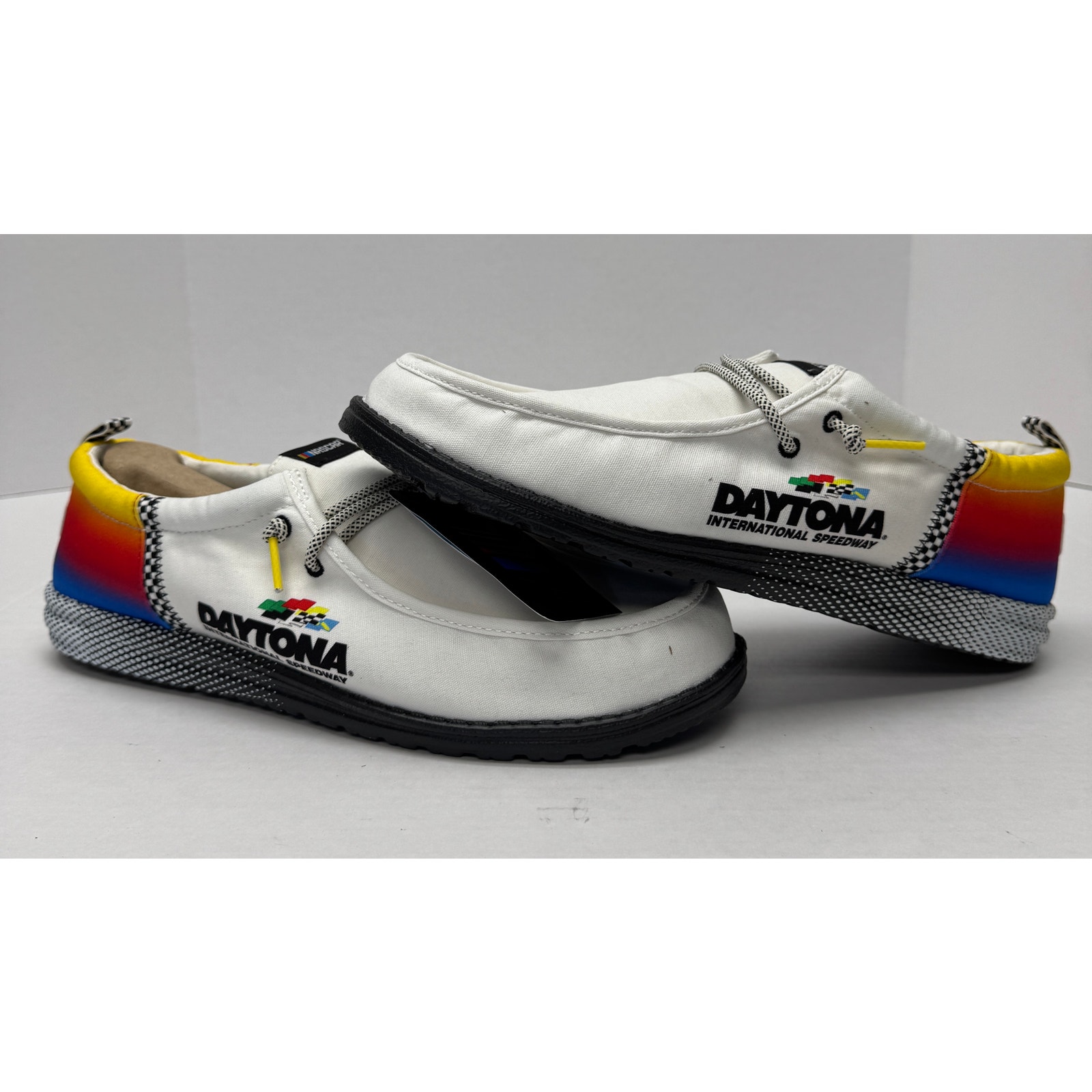 HEY DUDE MEN'S WALLY NASCAR DAYTONA 500 SNEAKER BUTTERCREAM SIZE 14 NEW #006SA