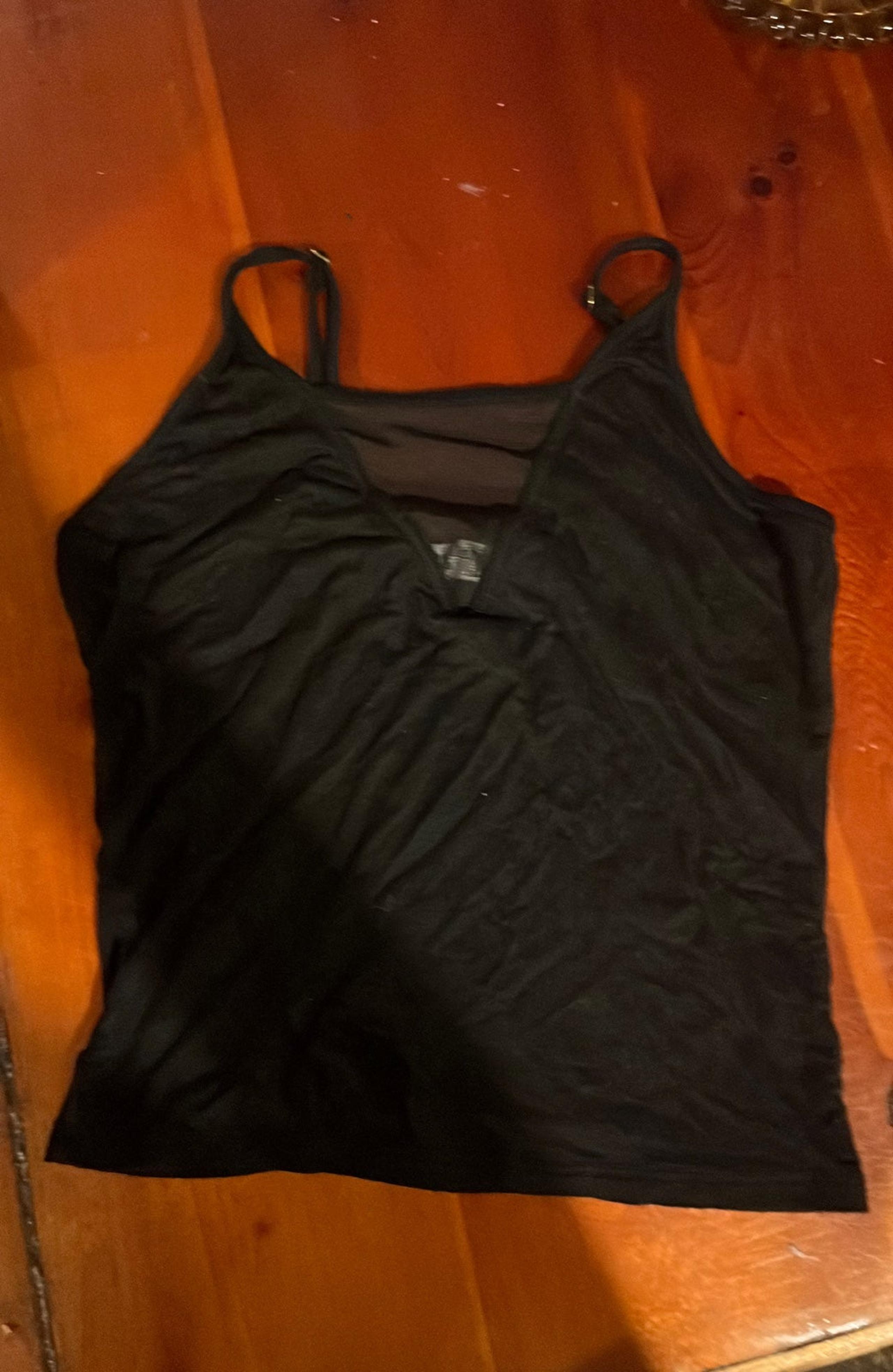 Tank Top w/ mesh cutout