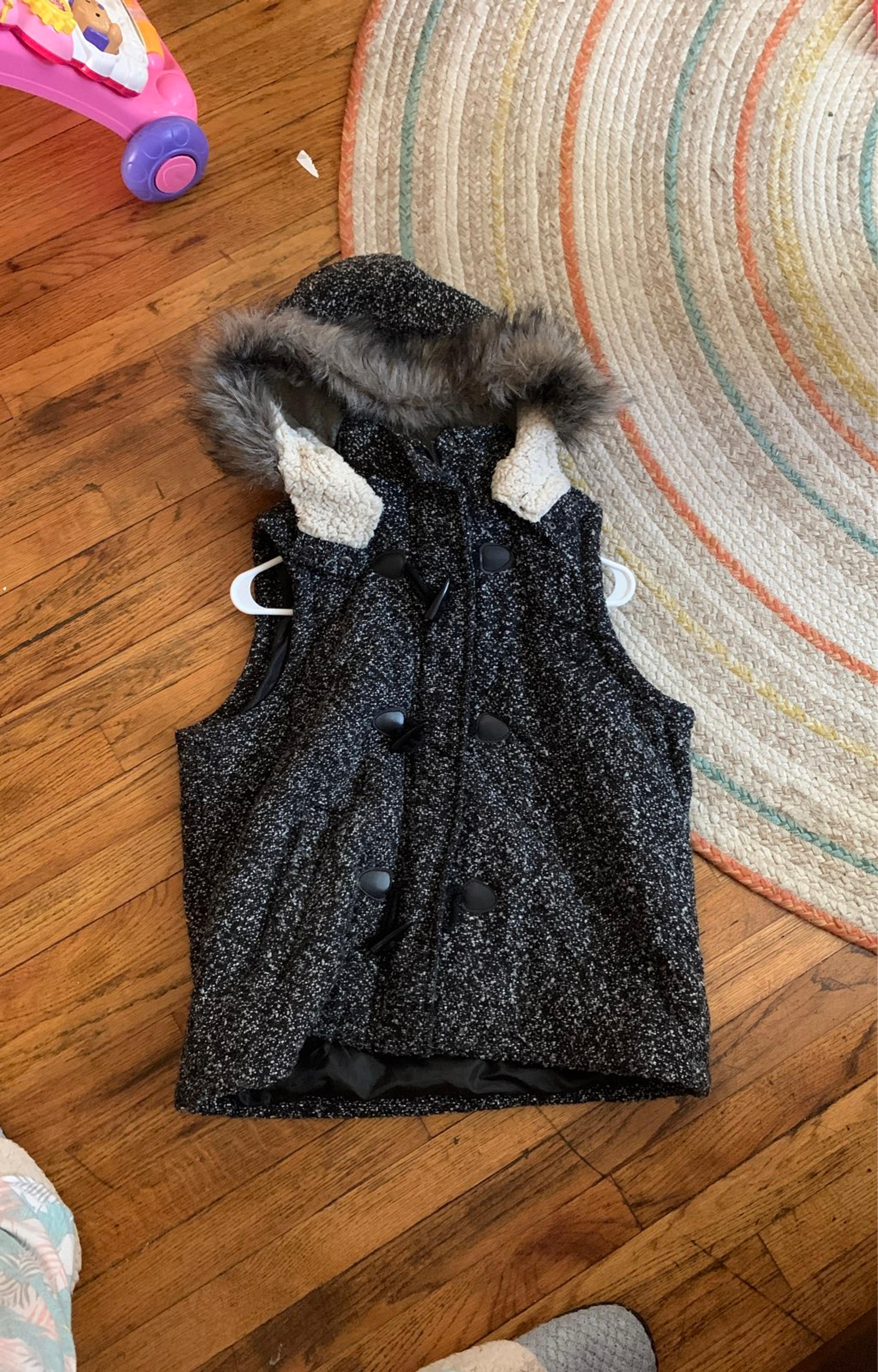Vest - Mossimo Supply Co.