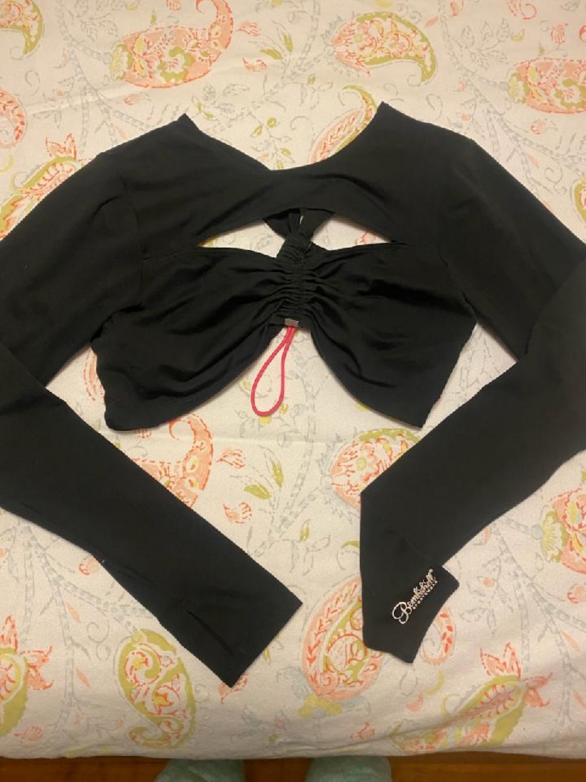 Bombshell Sportswear scrunch pullover