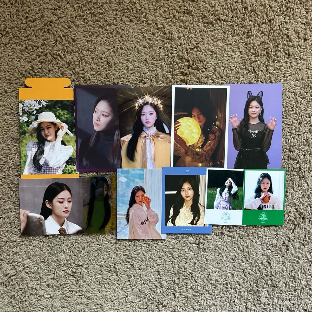 Loona Loosemble Hyunjin Postcard & Larger item lot