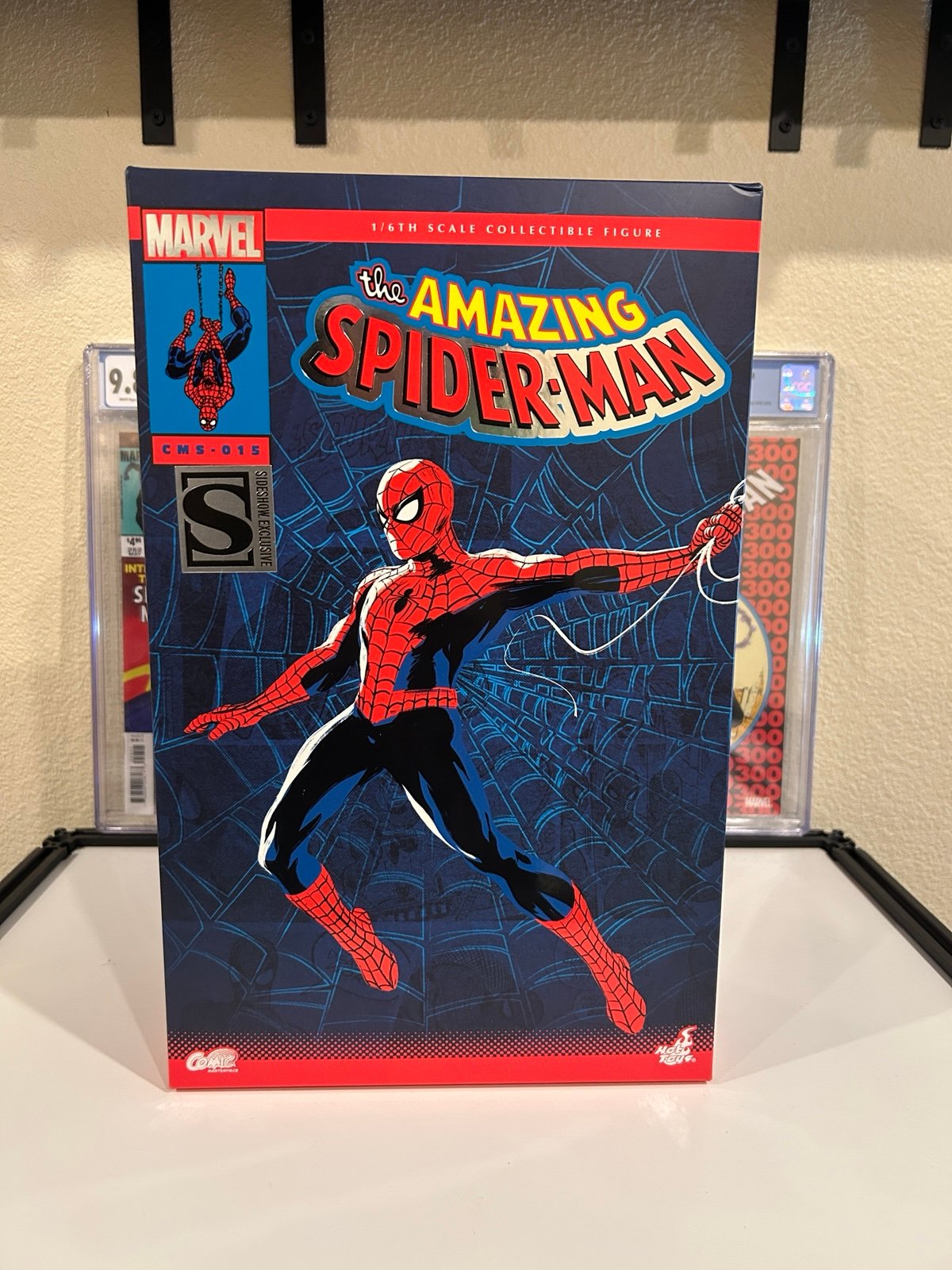 Hot Toys Exclusive Spider-Man Figure