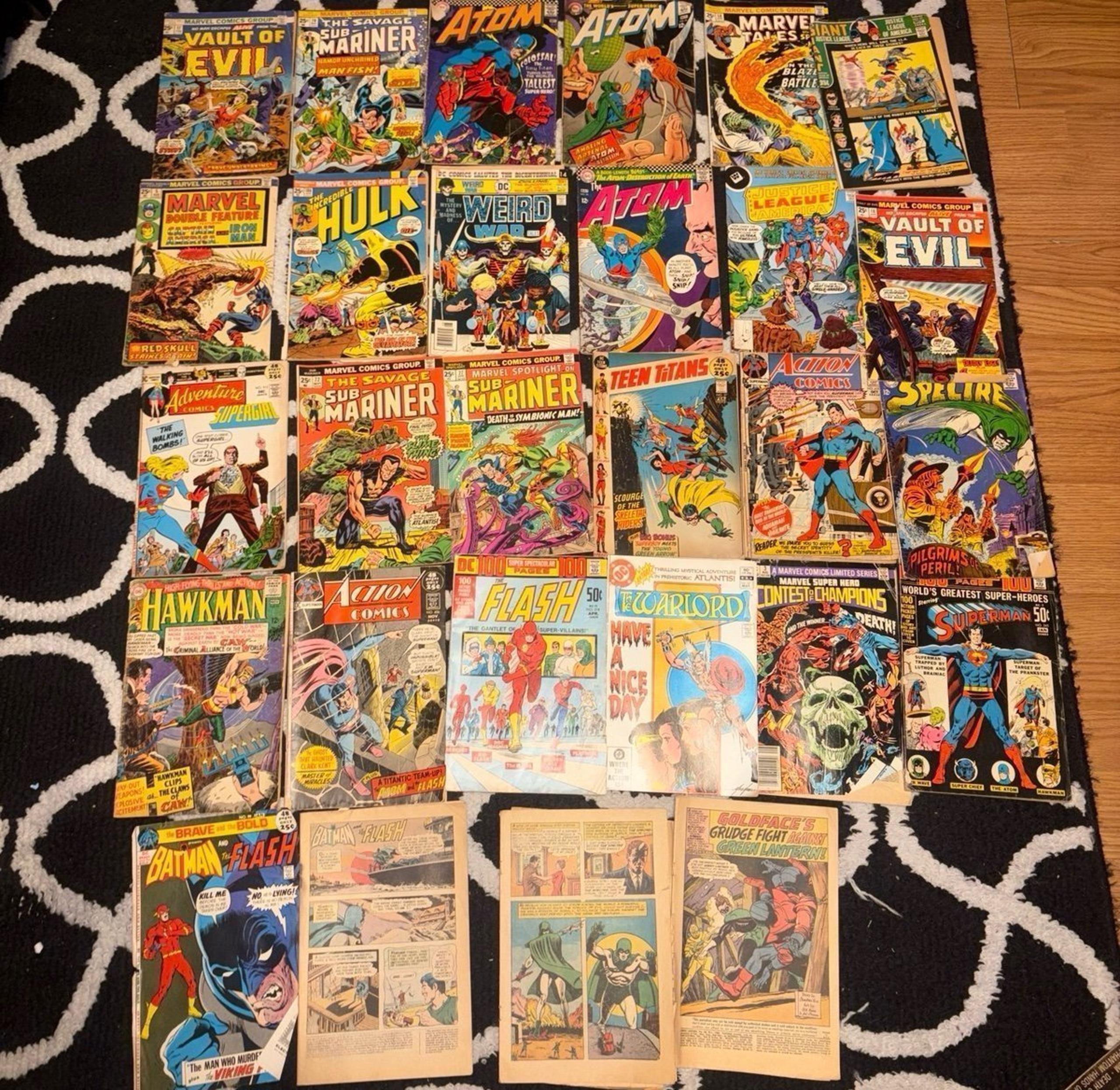 Vintage DC comic book & Marvel lot