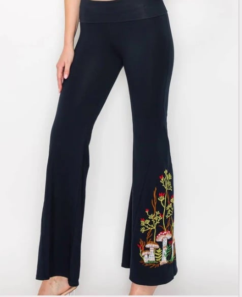NWT T-Party mineral wash black with embroidered mushroom design. Size L