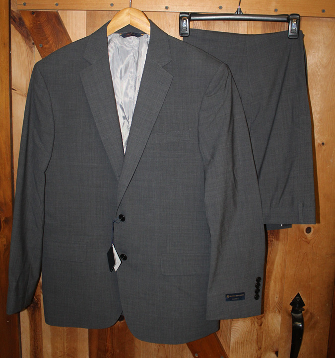 Brooks Brothers Explorer Classic Men's Suit ~ Grey ~ Size 42 R ~ Pants 42x30