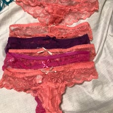 NWT thongs