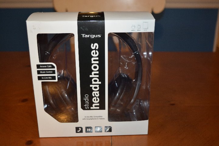 TARGUS STUDIO HEADPHONES BLACK