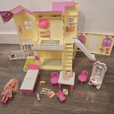 Barbie 1998 Mattel Kelly's Pop Up Playhouse