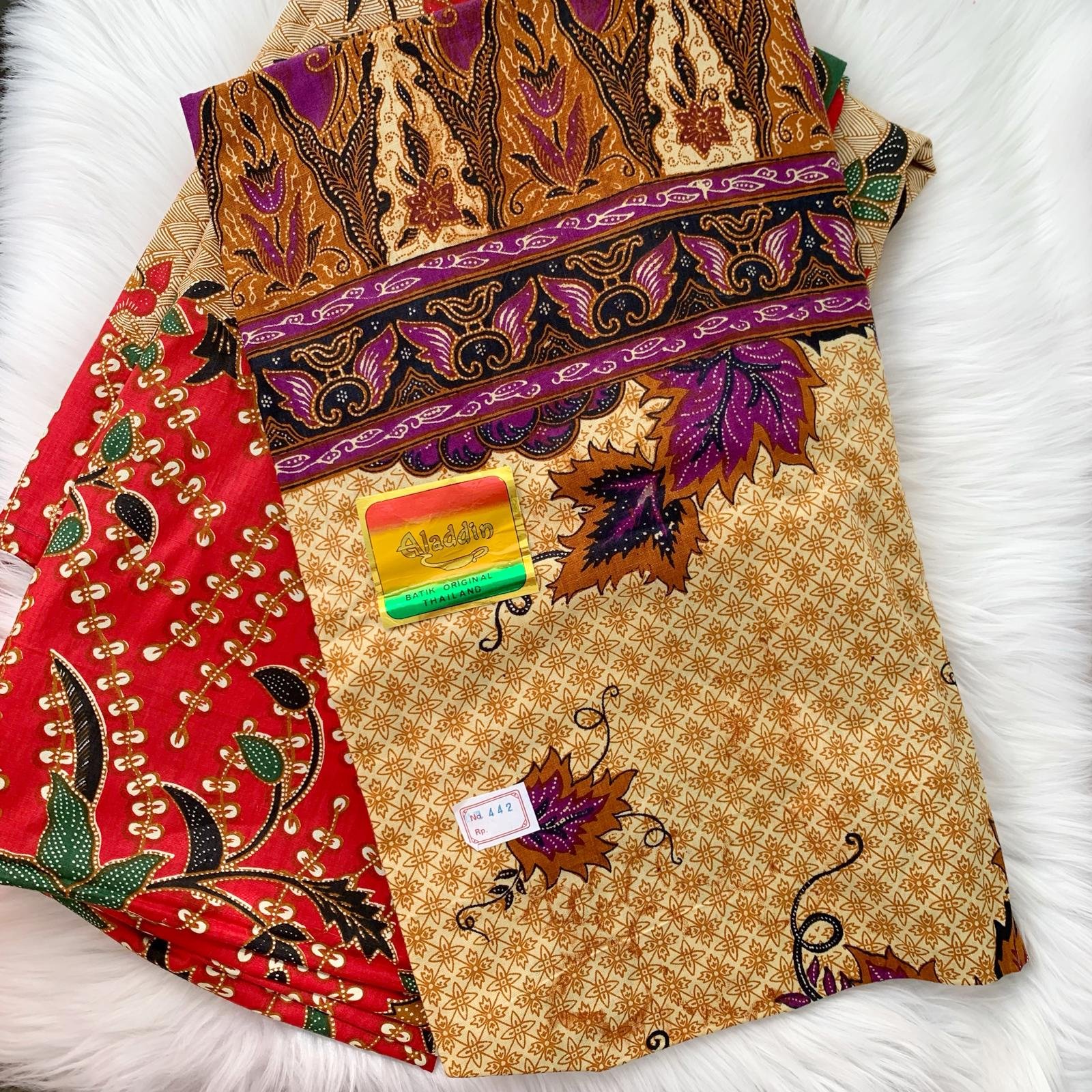 NWT set of 2 Alladin & Pokok-Kelapa Thailand Batik tubes 40 x 66