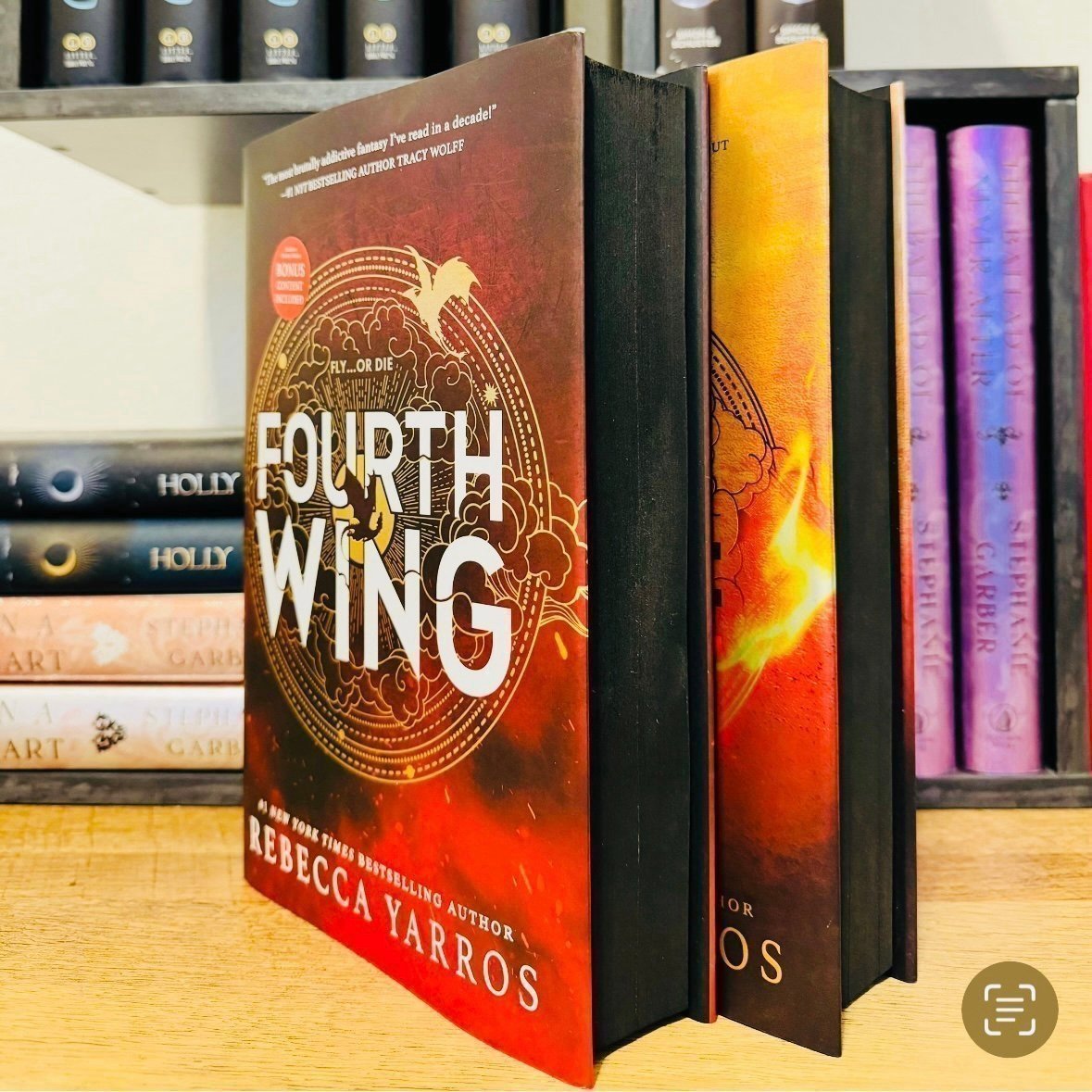 FOURTH WING Exclusive Holiday Edition + IRON FLAME - First Edition