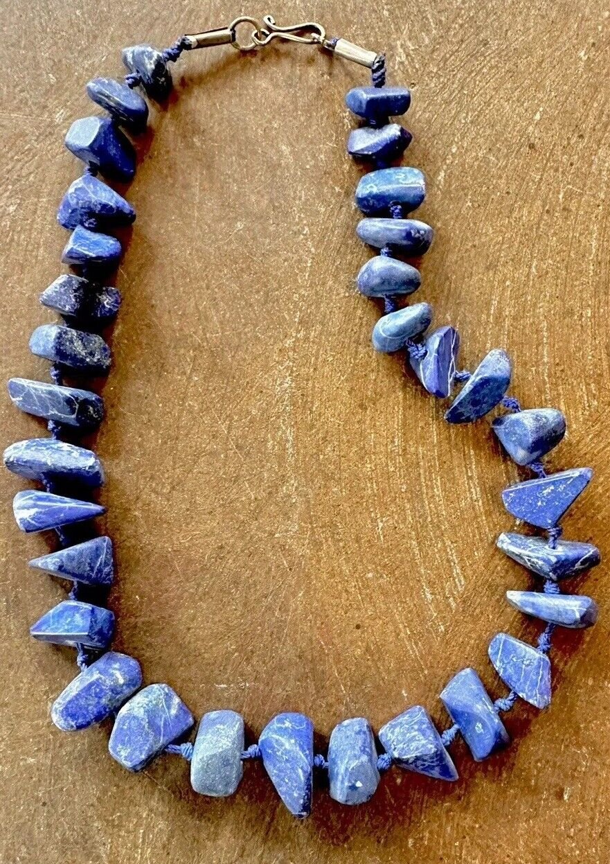 Handmade Vintage Knotted Natural Graduated Blue Lapis Lazuli Bead Necklace