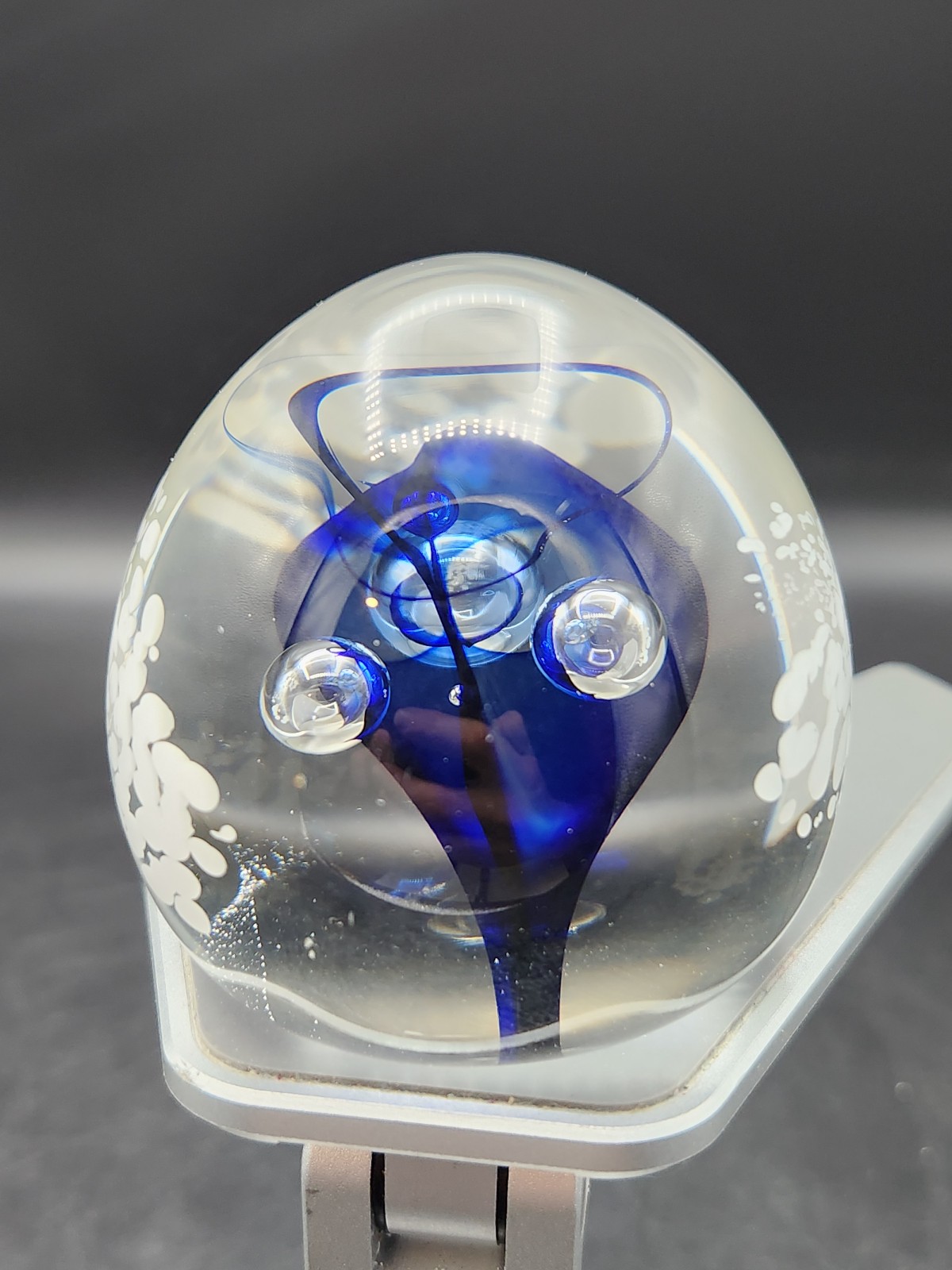 Vintage, ALIEN HEAD Hand Blowen Art Glass Paperweight Signed H Harris